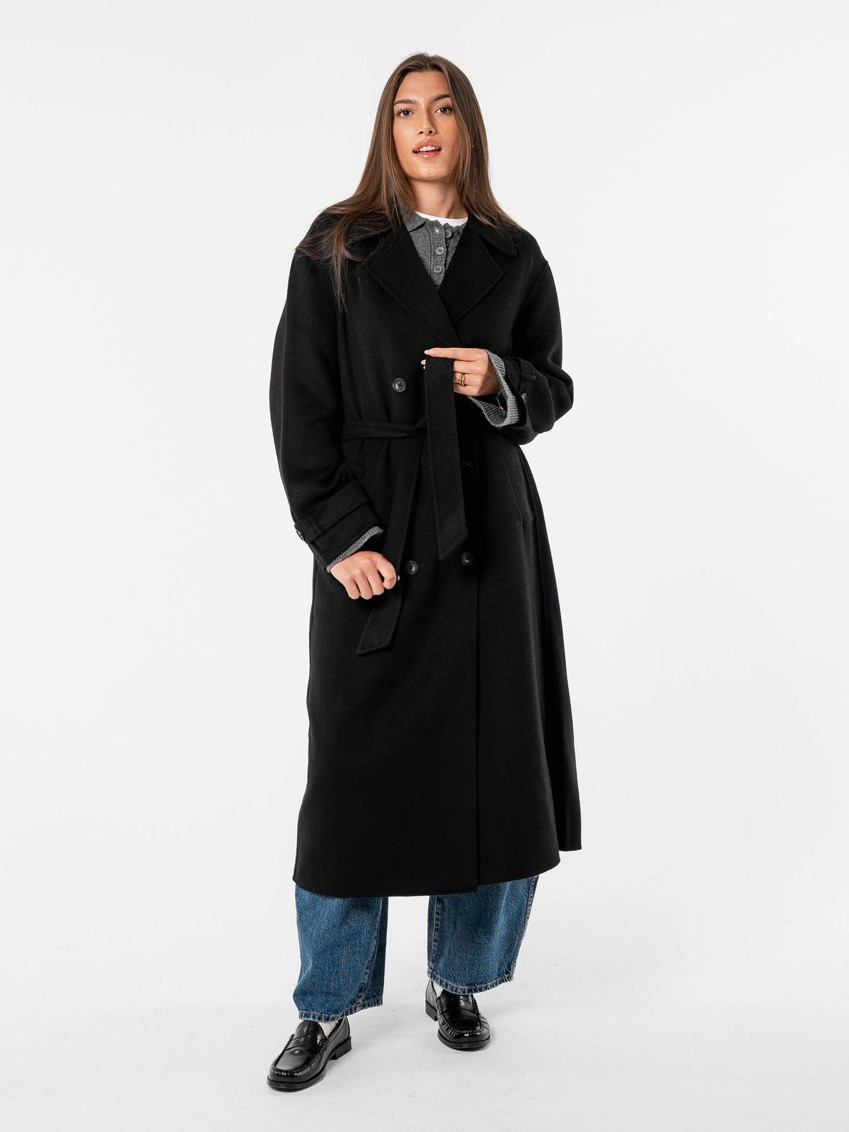 Løøv Elm Long Coat Black