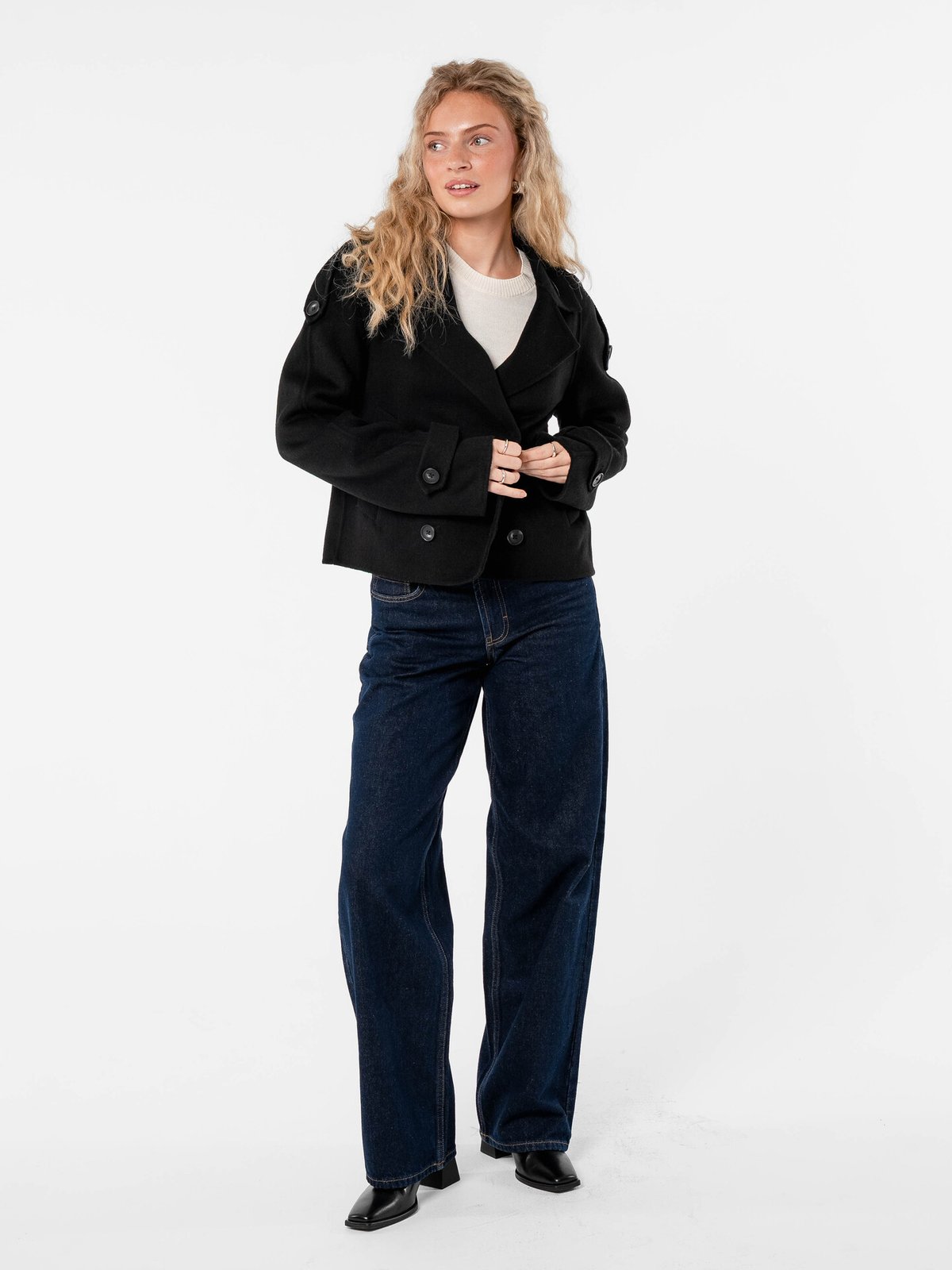 Løøv Oak Coat Black