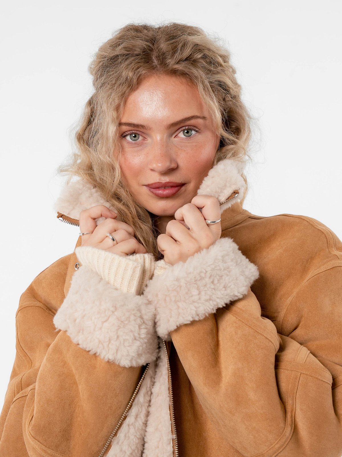 Løøv Erica Shearling Jacket Camel