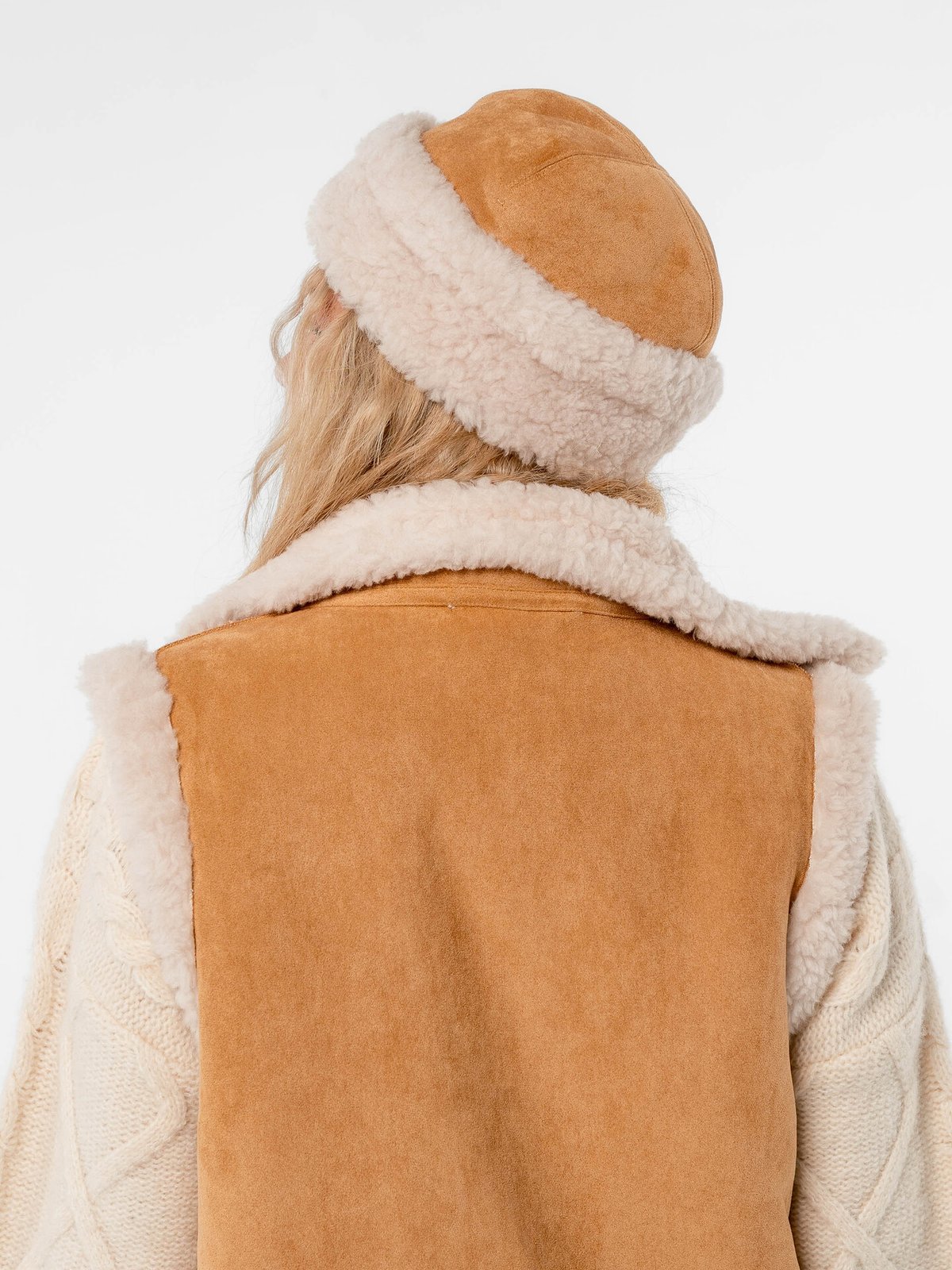 Løøv Erica Shearling Hat Camel