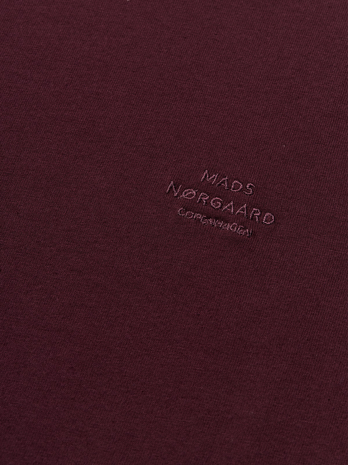 Mads Nørgaard Cotton Jersey Frode Logo Tee FAV Burgunder