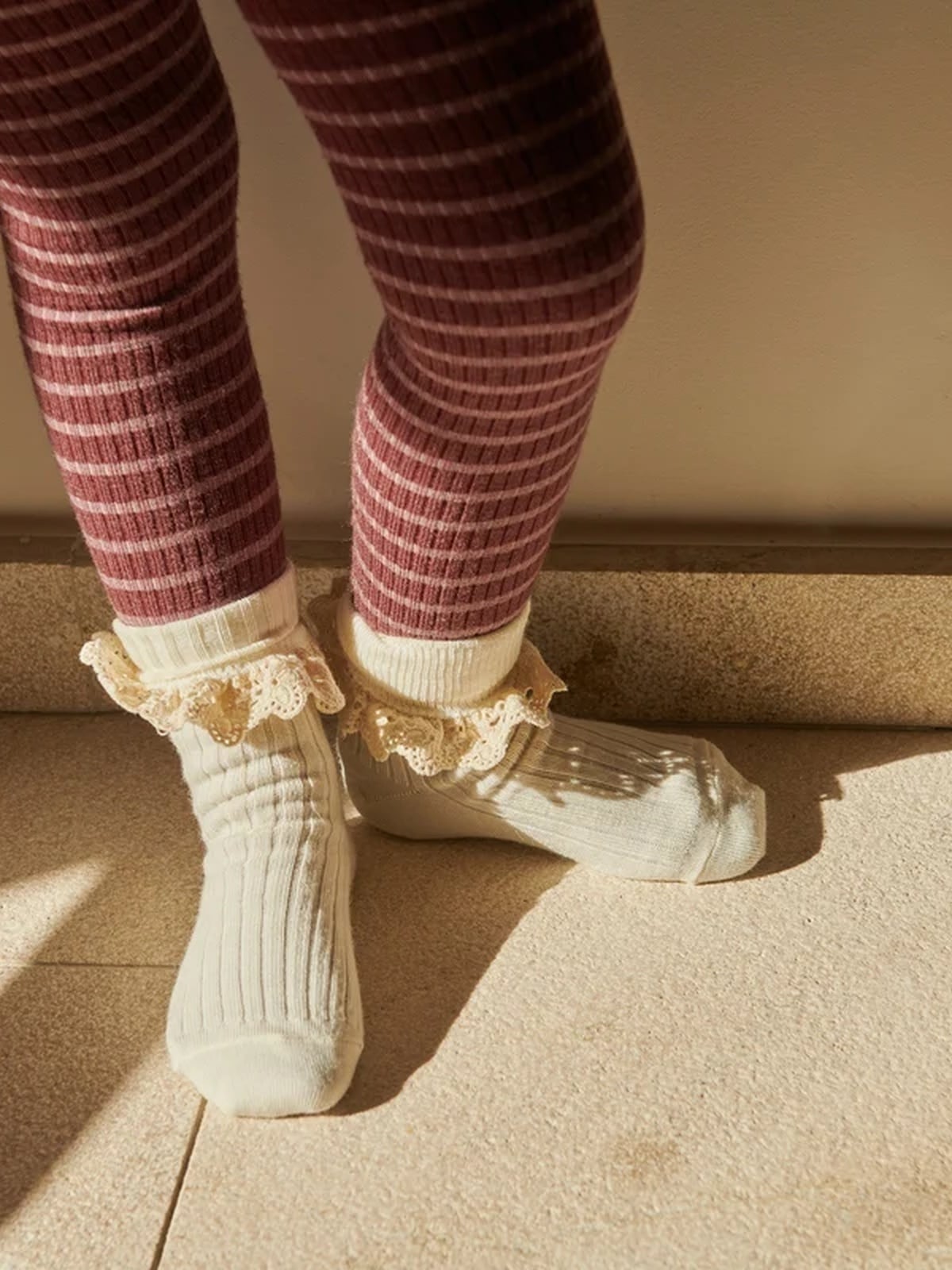 MP Denmark Lea socks - lace Snow White