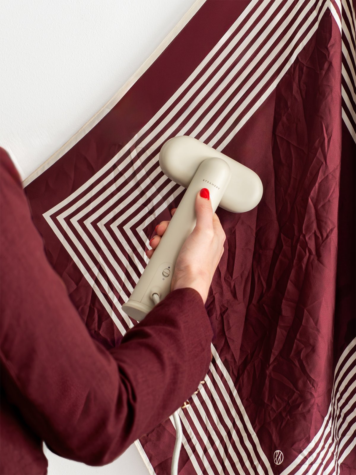 Steamery Cirrus Lite Travel Steamer Sand