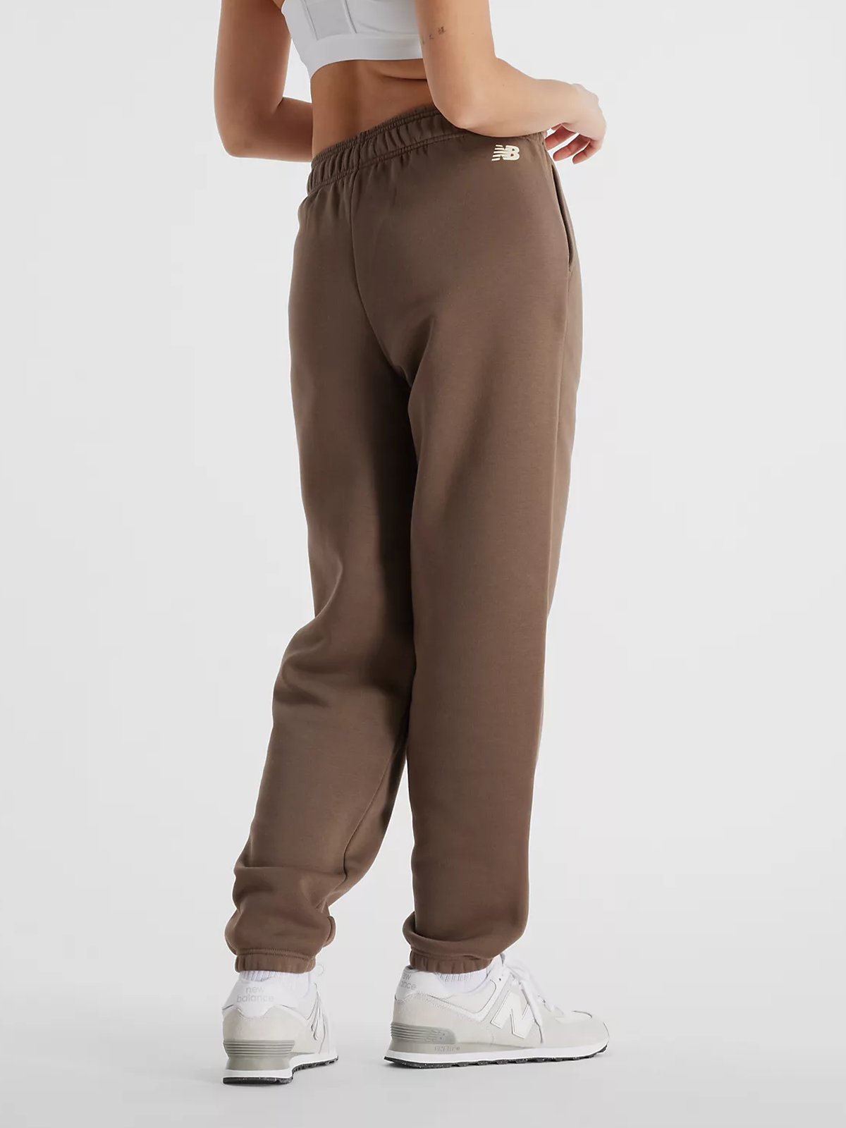 New Balance Seasonal Graphic Sweatpant Dark Mushroom