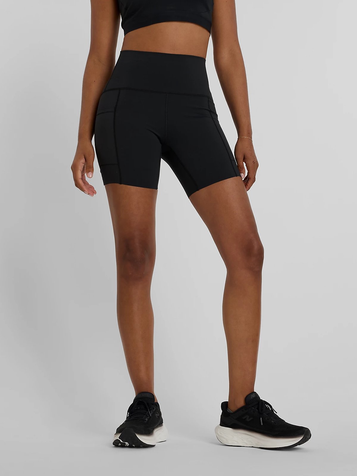 New Balance Sleek Pocket High Rise Short 6" Black
