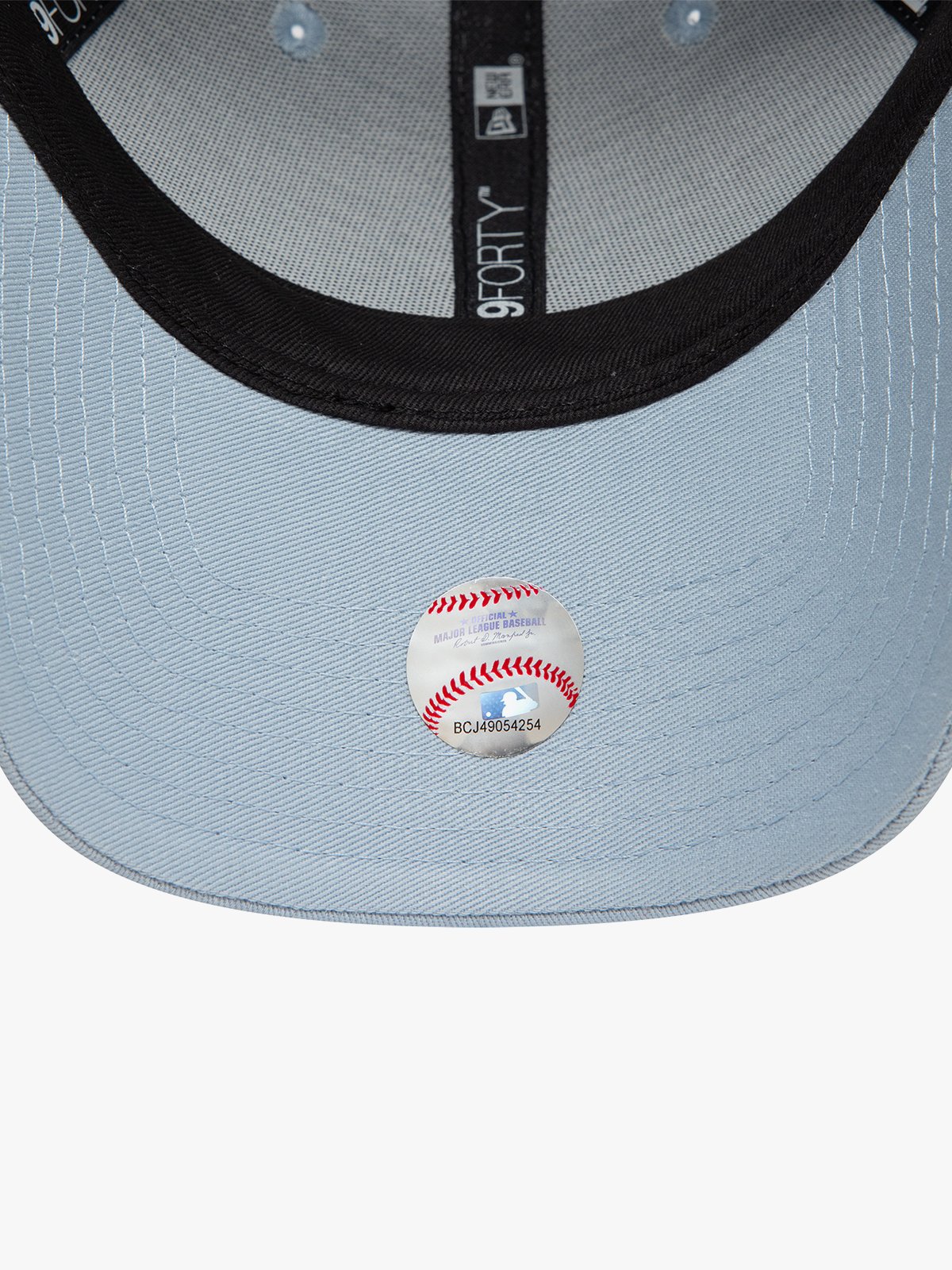 New Era 9FORTY League Essential Pastel Blue