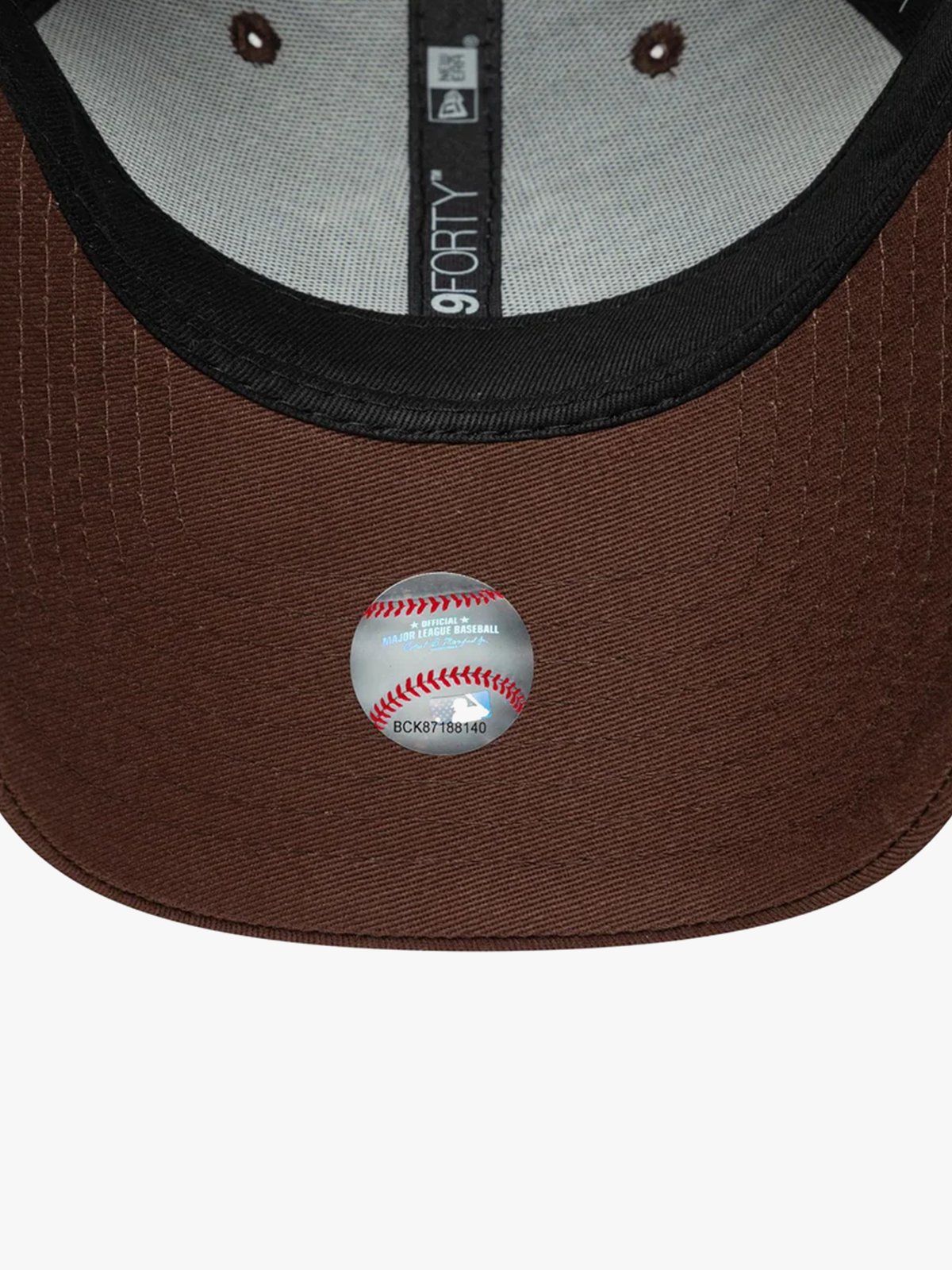 New Era 9FORTY League Essential Brown
