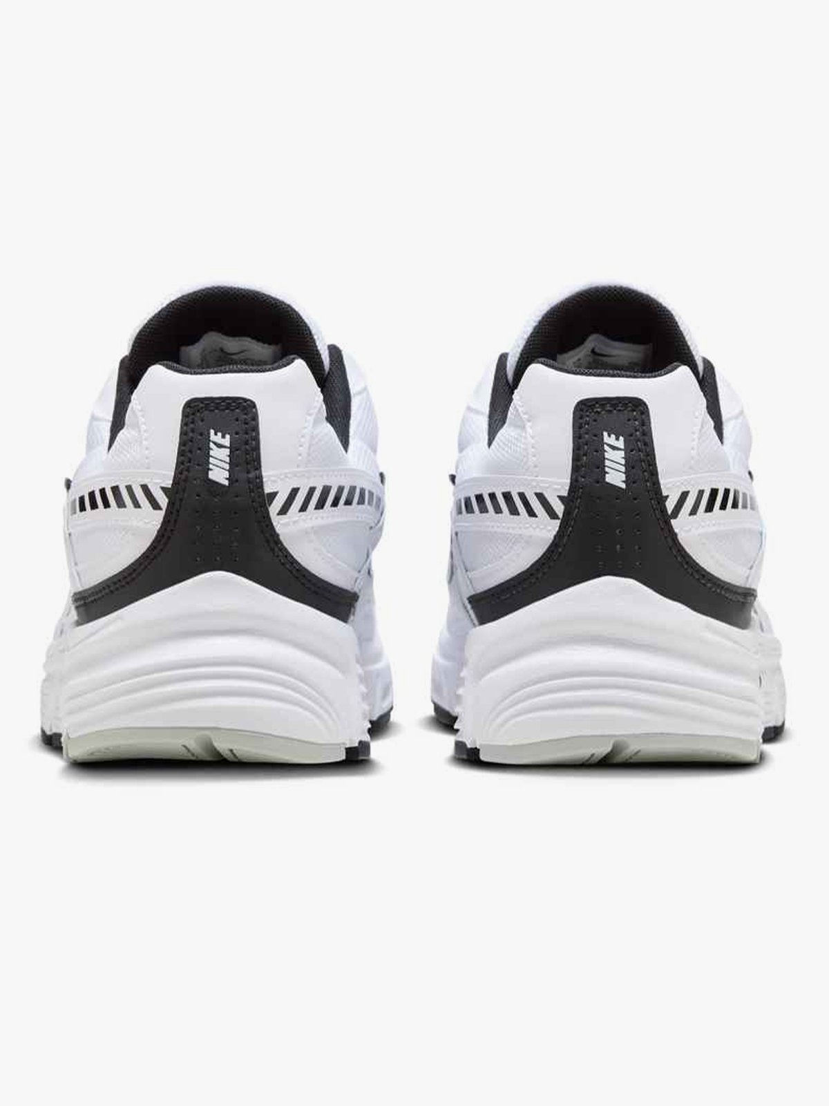 Nike Initiator White / Black