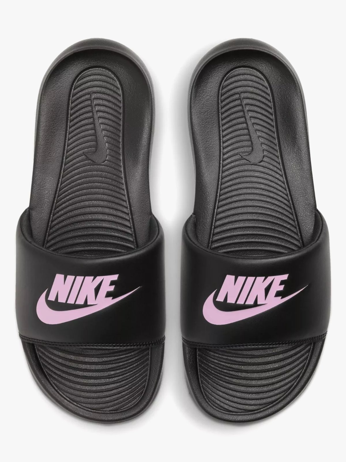 Nike Victori One Sort