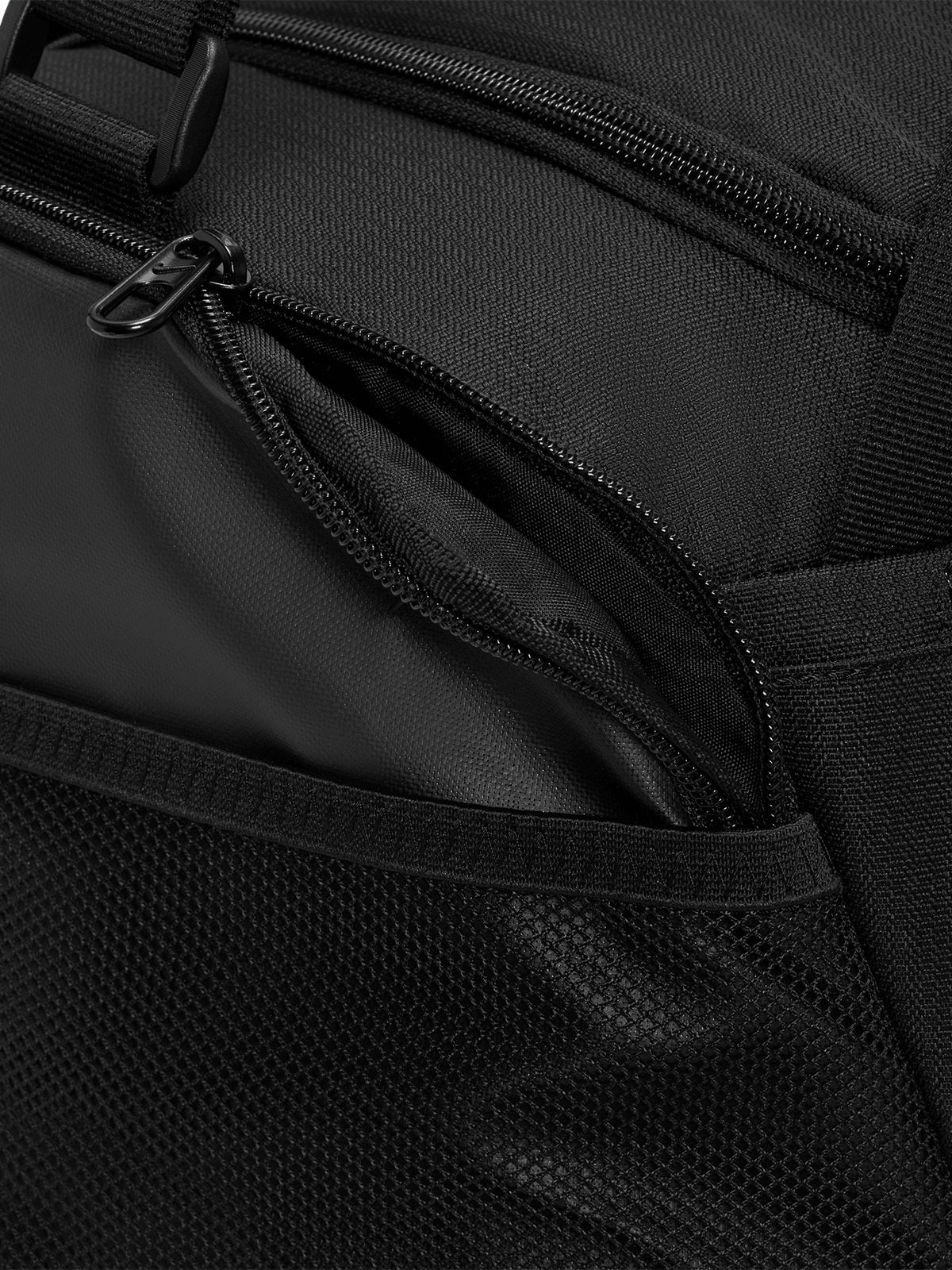 Nike Brasilia Training Duffel Bag 41L Black / White