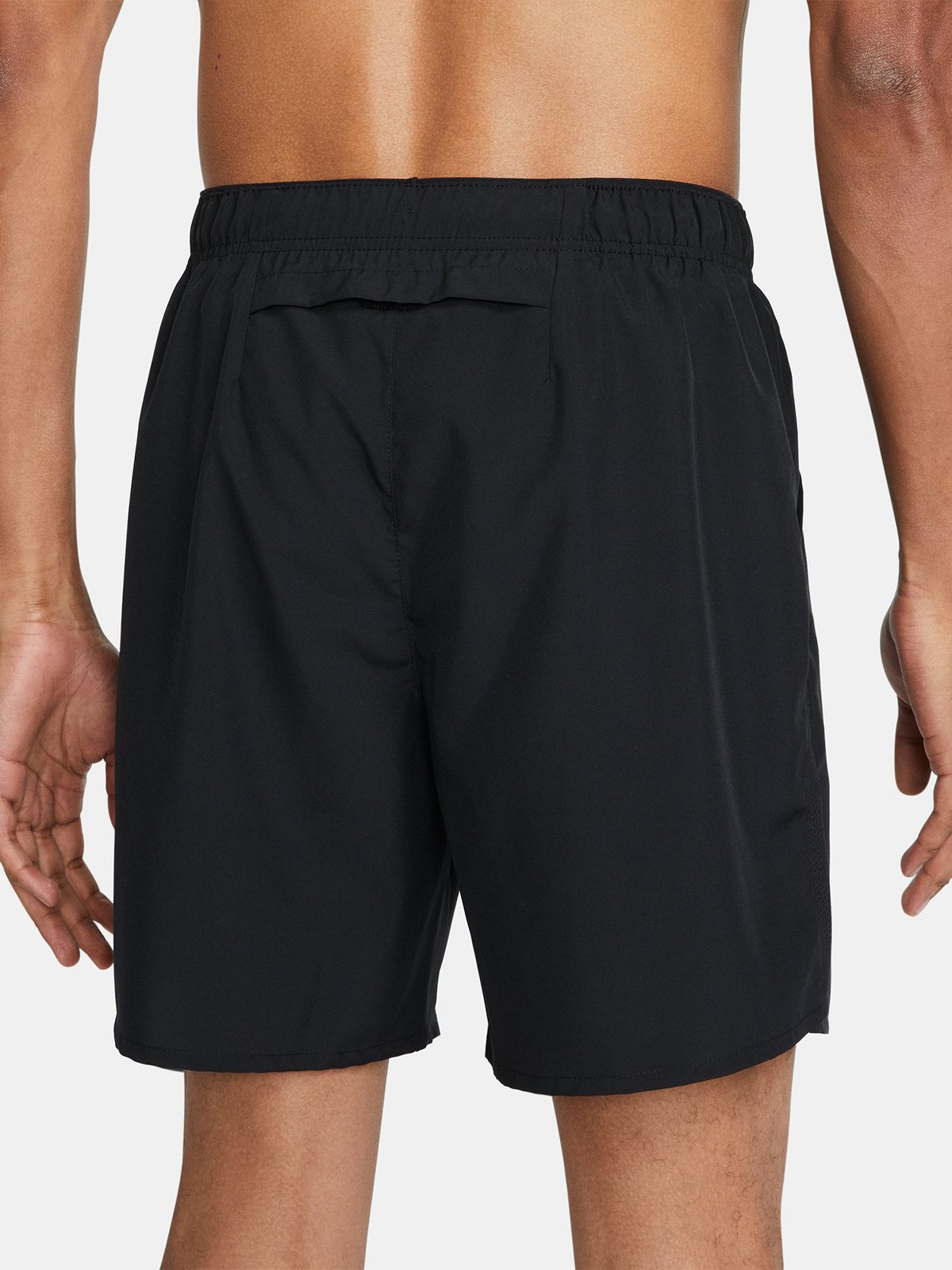 Nike Dri-Fit Challenger 7" Unlined Shorts Black / Reflective Silver
