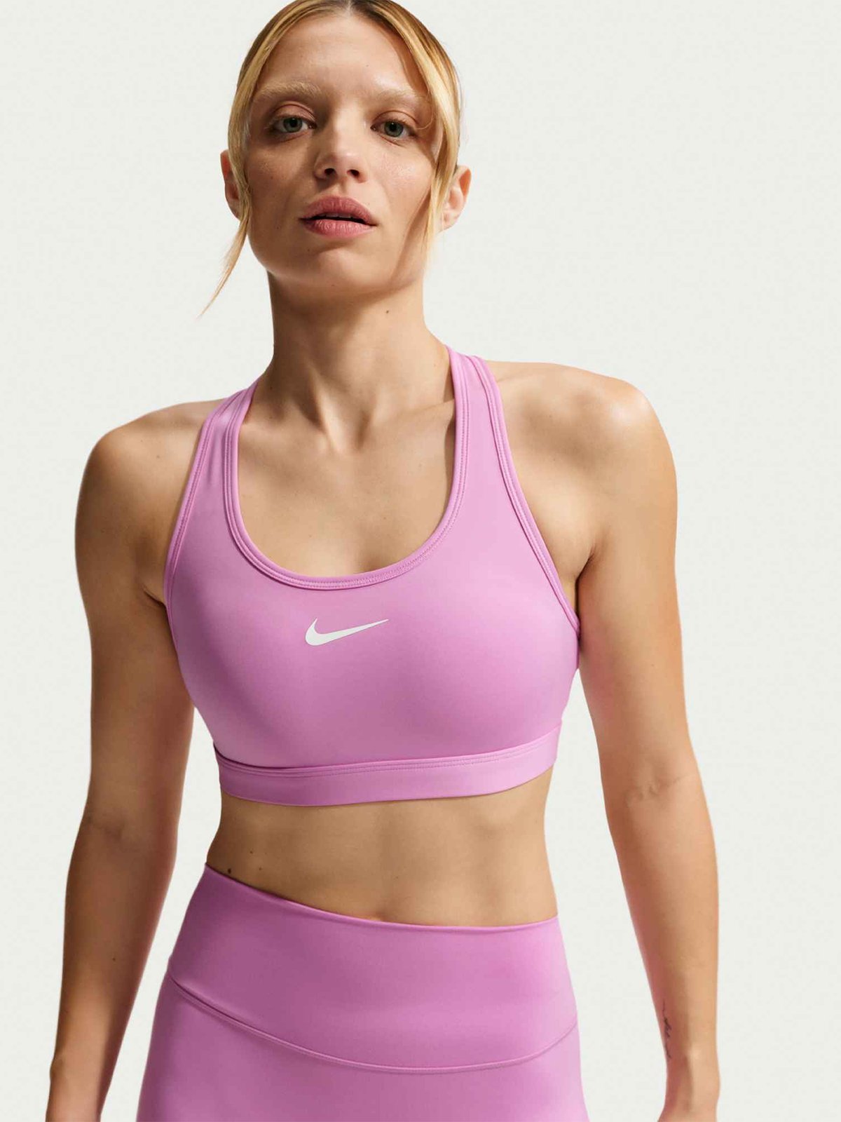 Nike Swoosh Mid-Support Padded Sports Bra LT Magenta / White