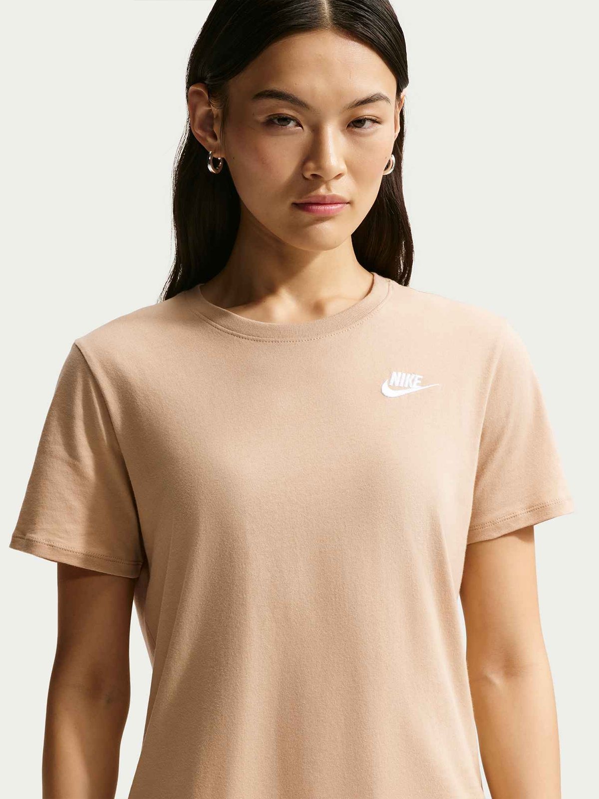 Nike Sportswear Club Tee Linen / WHite