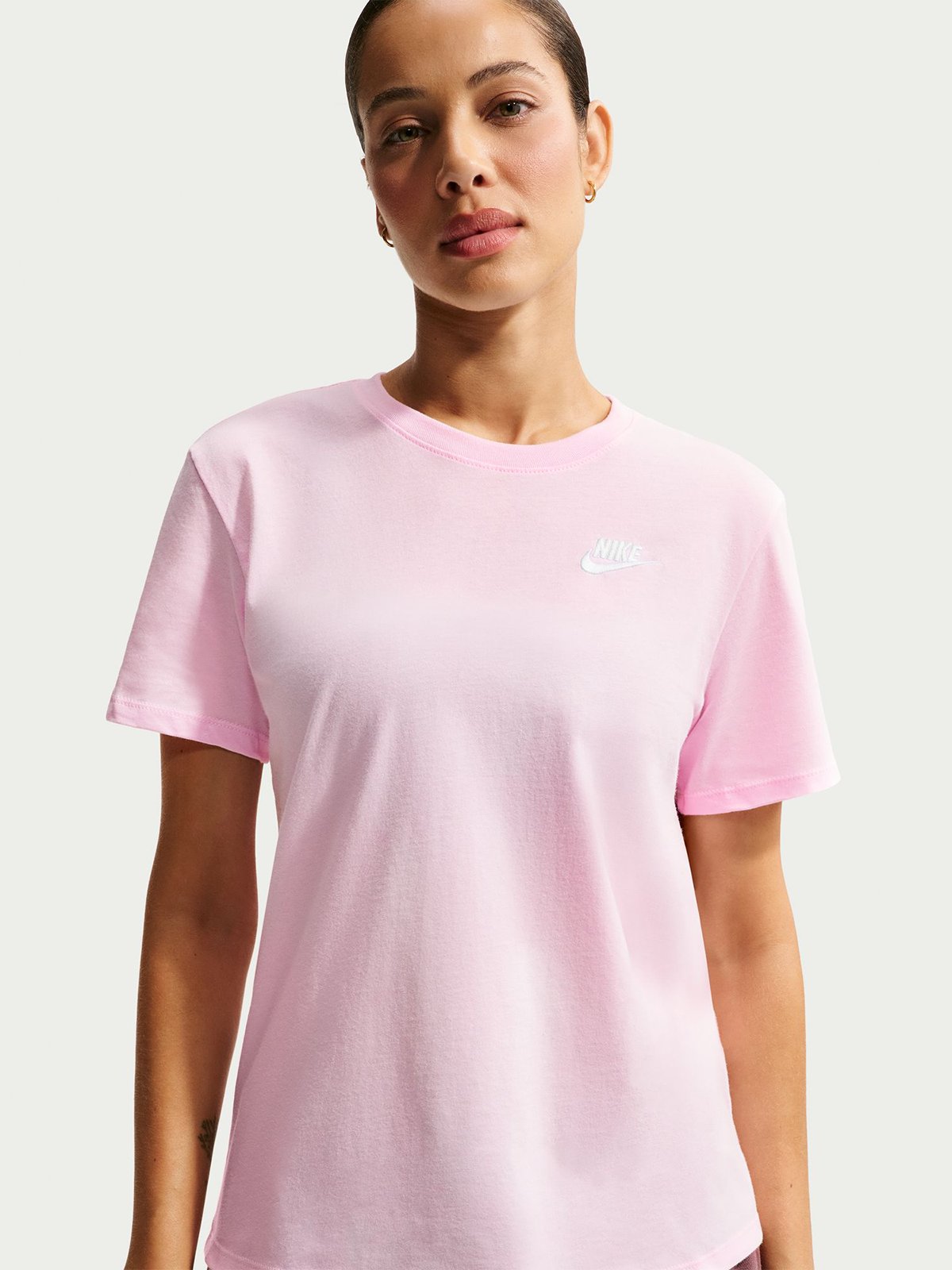 Nike Sportswear Club Tee Rosa