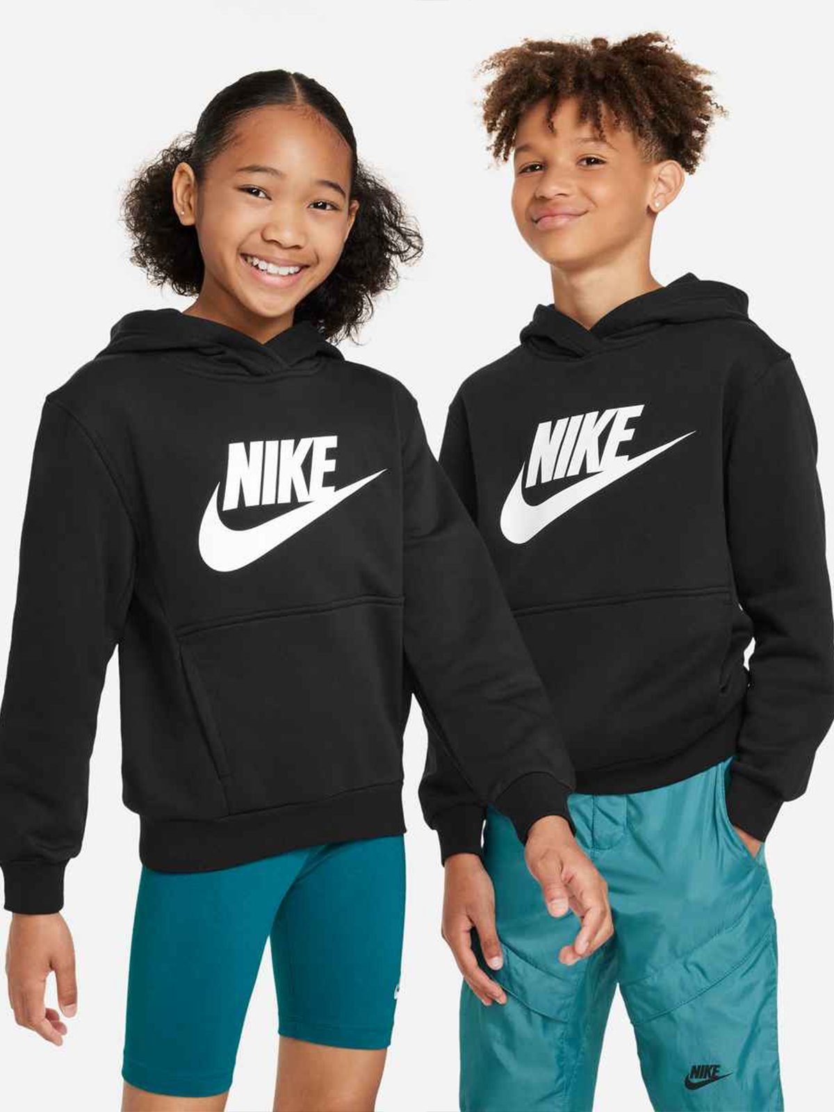 Nike Sportswear Club Fleece Hoodie Black / White