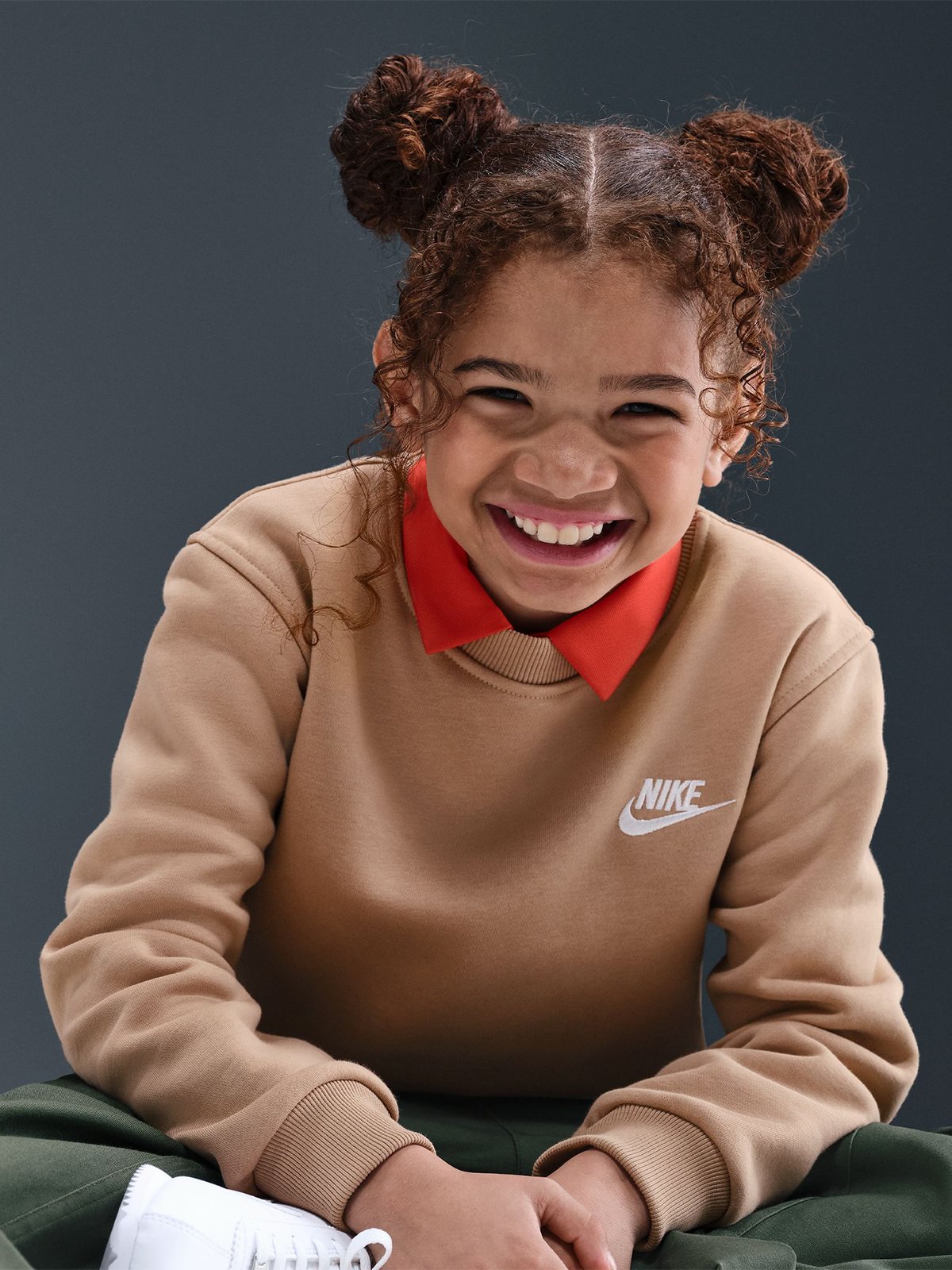 Nike Sportswear Club Fleece Crew Hemp / White