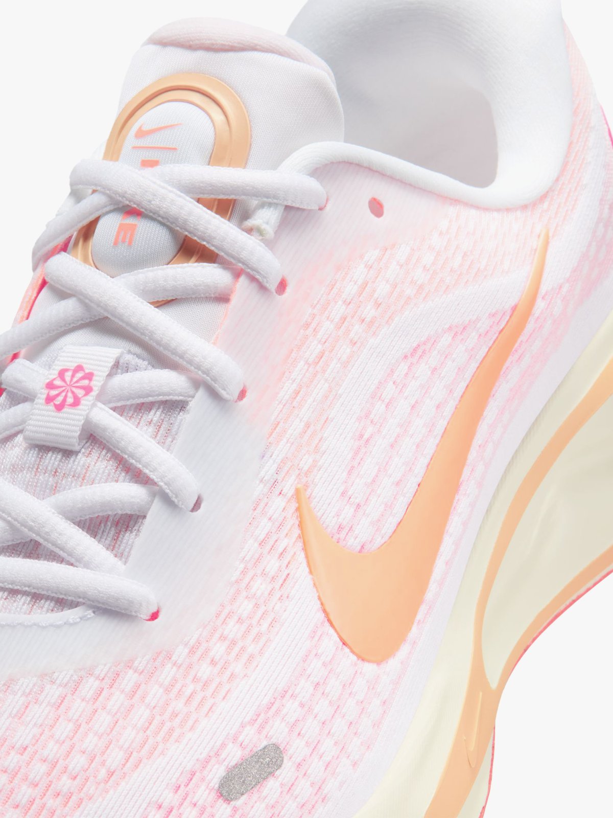 Nike Journey Run White / Orange Pulse / Sail / Ice Peach