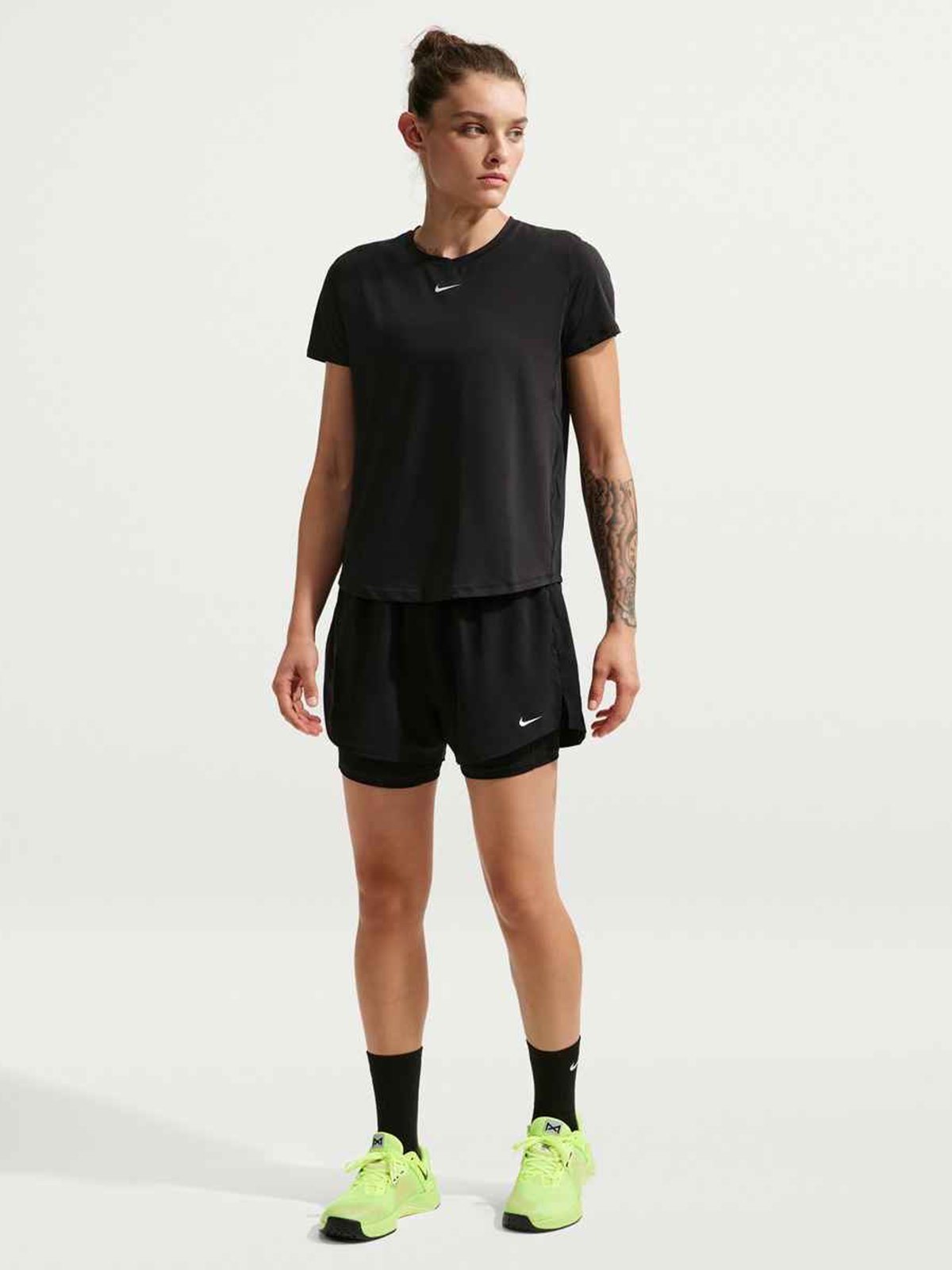 Nike One Classic Dri-Fit Short Sleeve Top Black / White