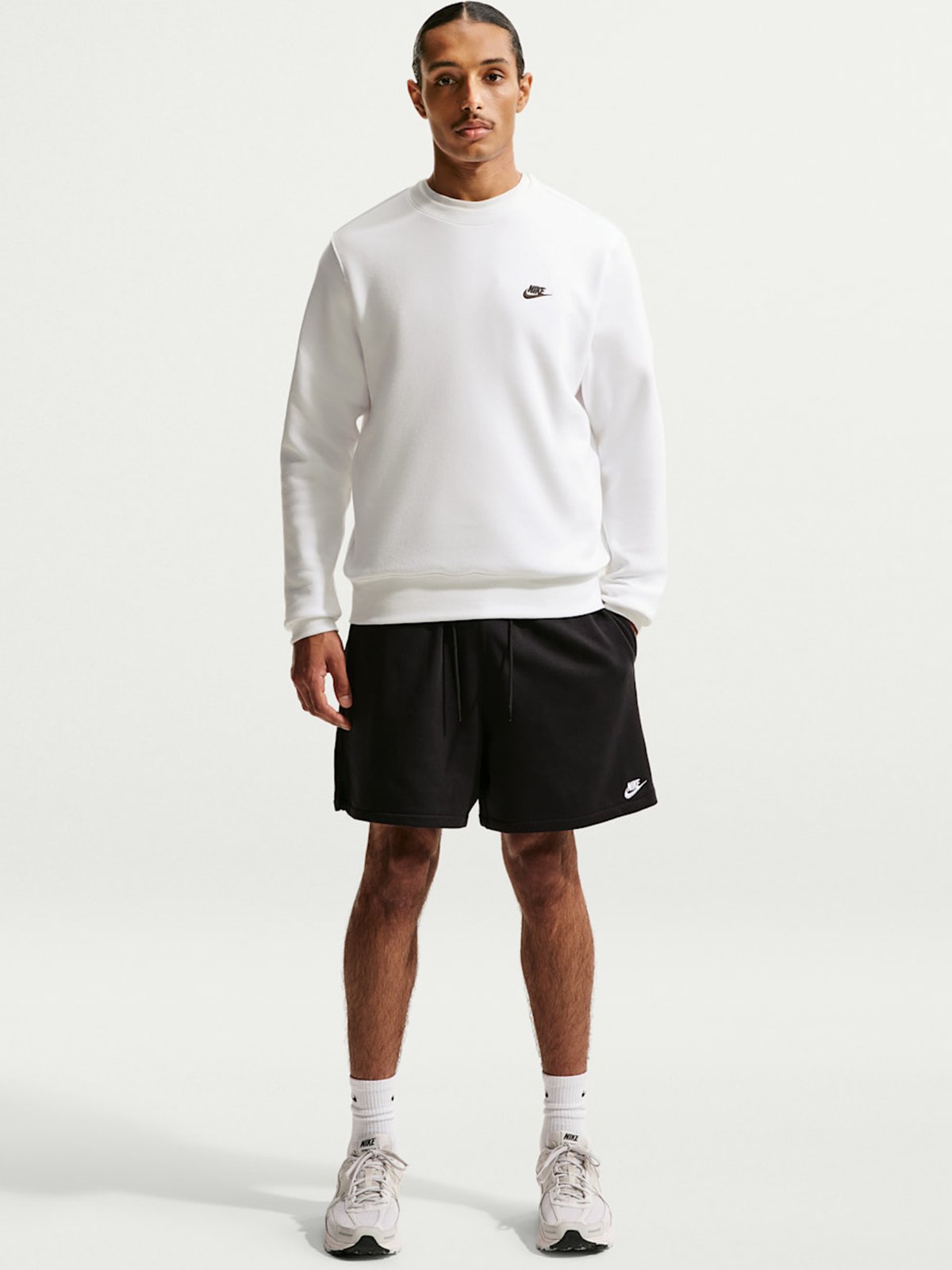 Nike Club Fleece Crew White / Black