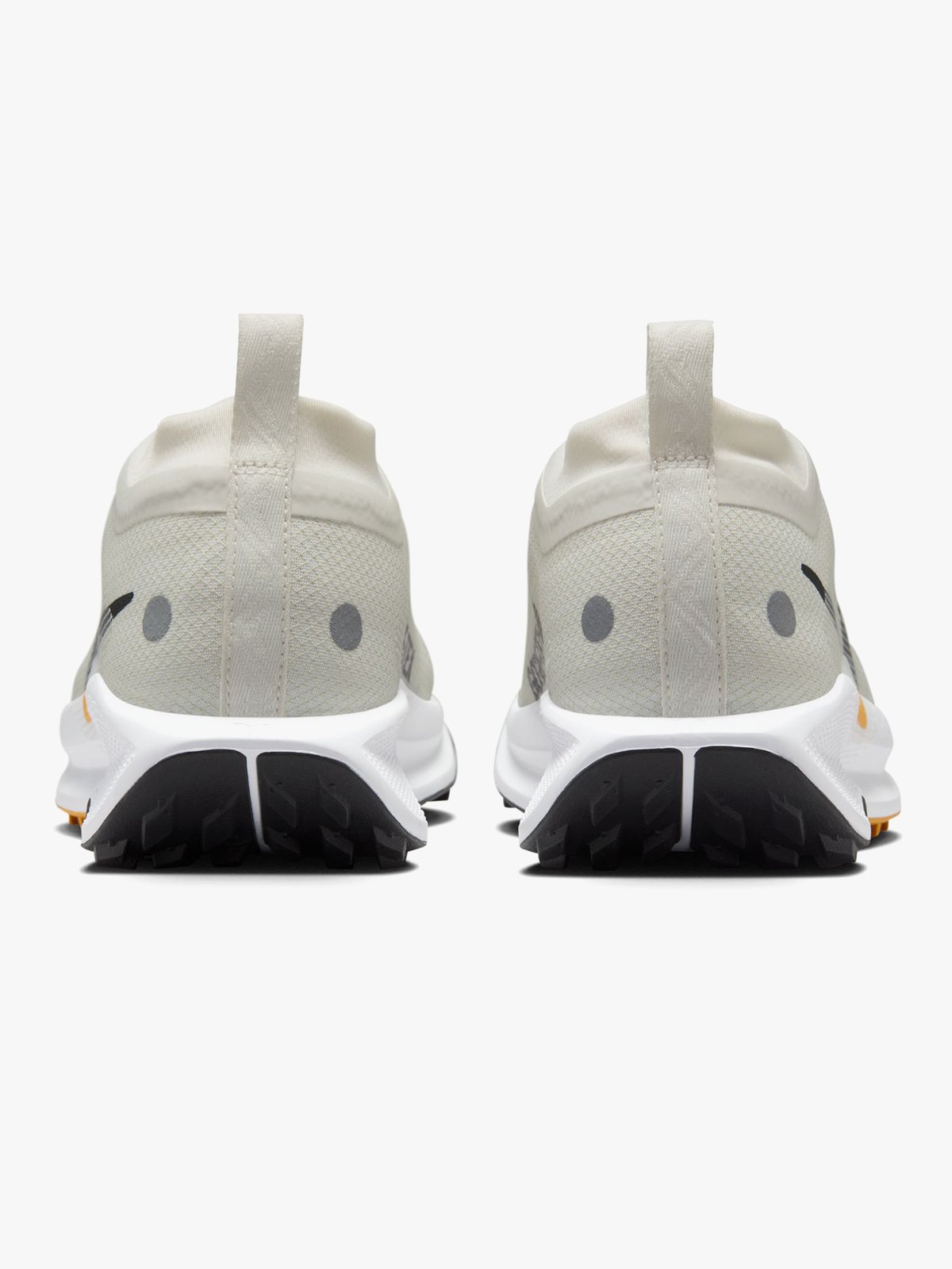 Nike Pegasus Trail 5 GTX Phantom / Black / White / University Gold