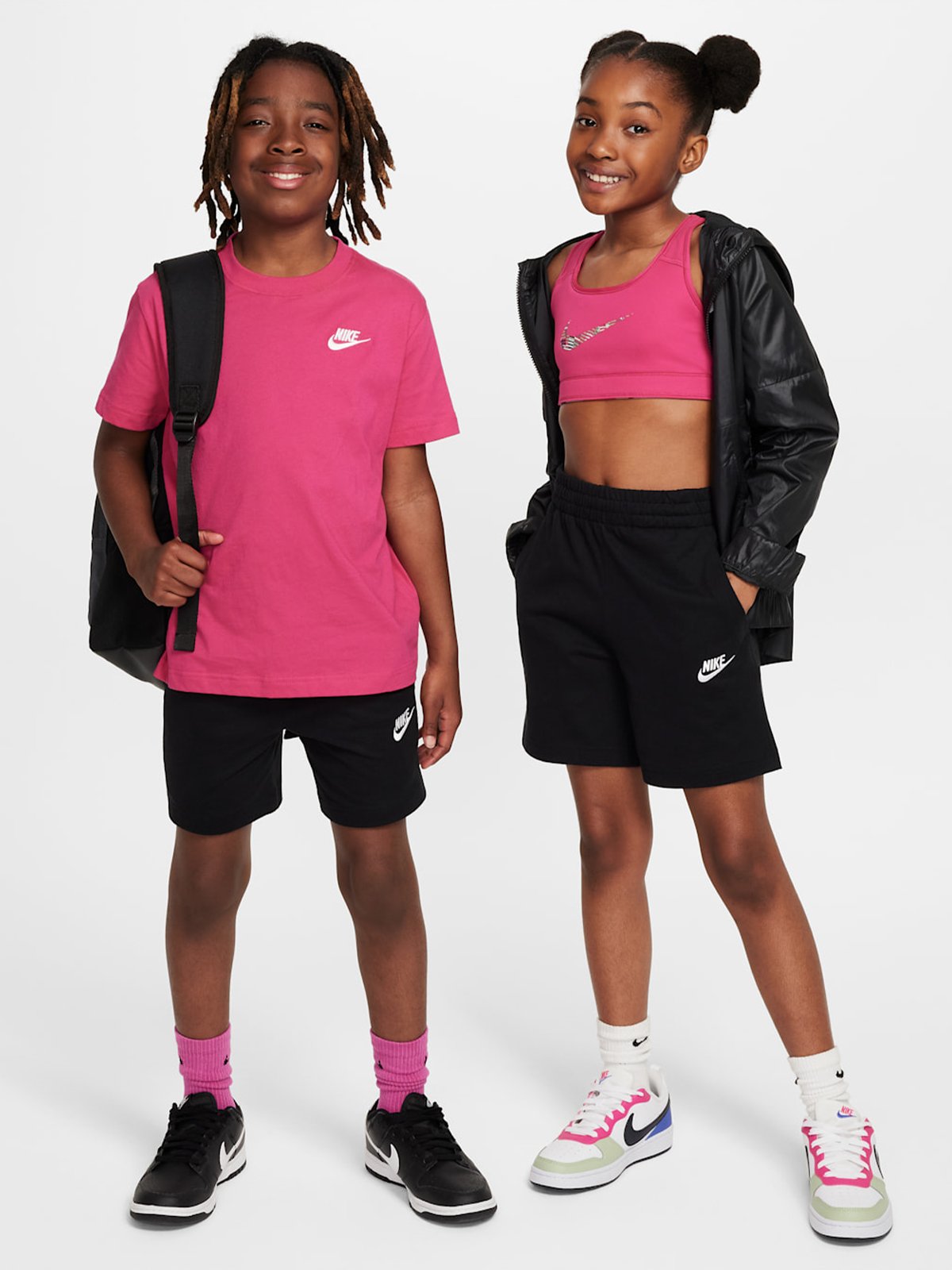 Nike Sportswear Club Black / White