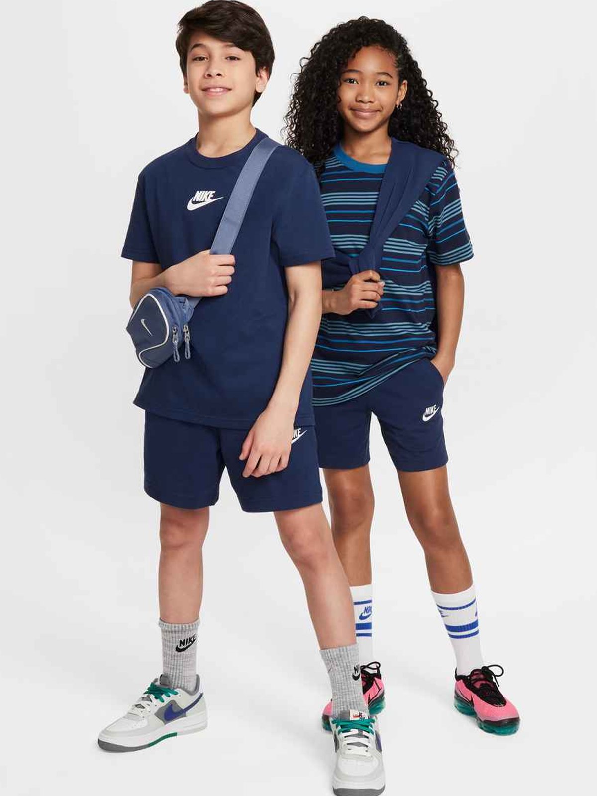 Nike Sportswear Club Midnight Navy / White