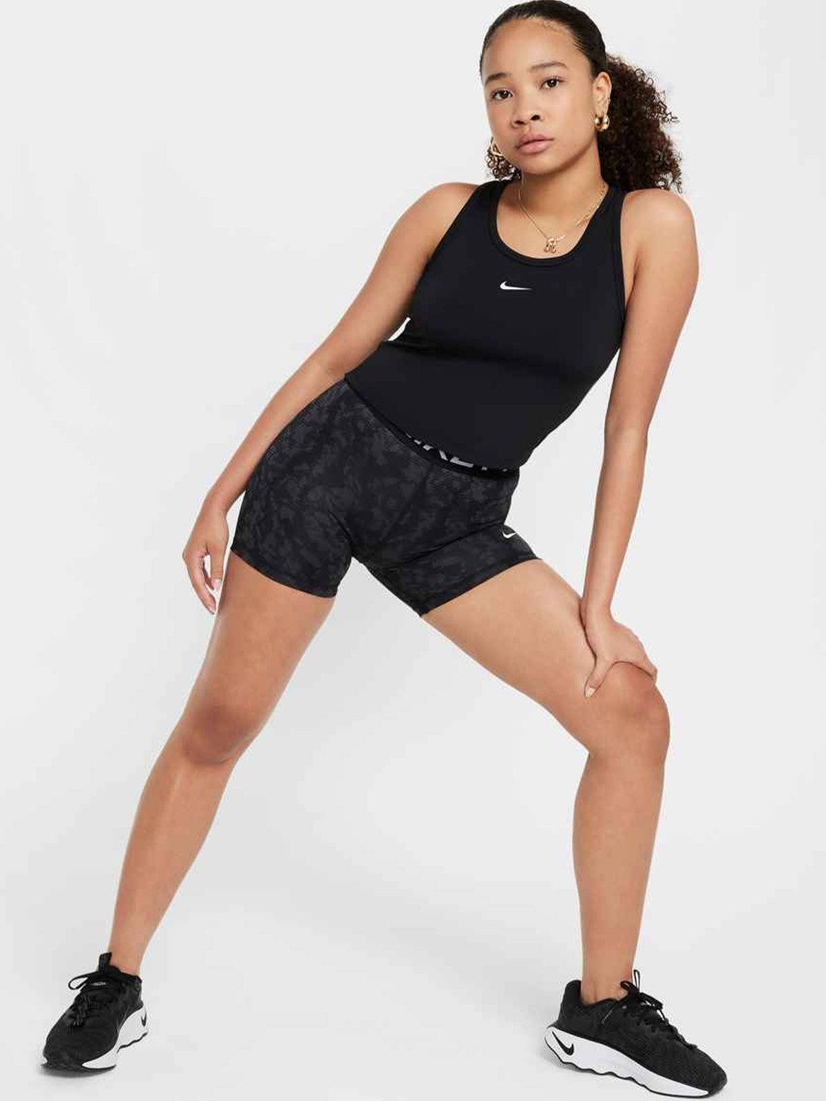 Nike One Fitted Dri-FIT Tank Top Black / White