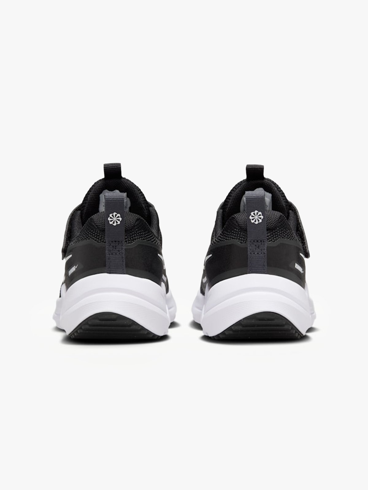 Nike Cosmic Runner Svart / Anthracite / Hvit
