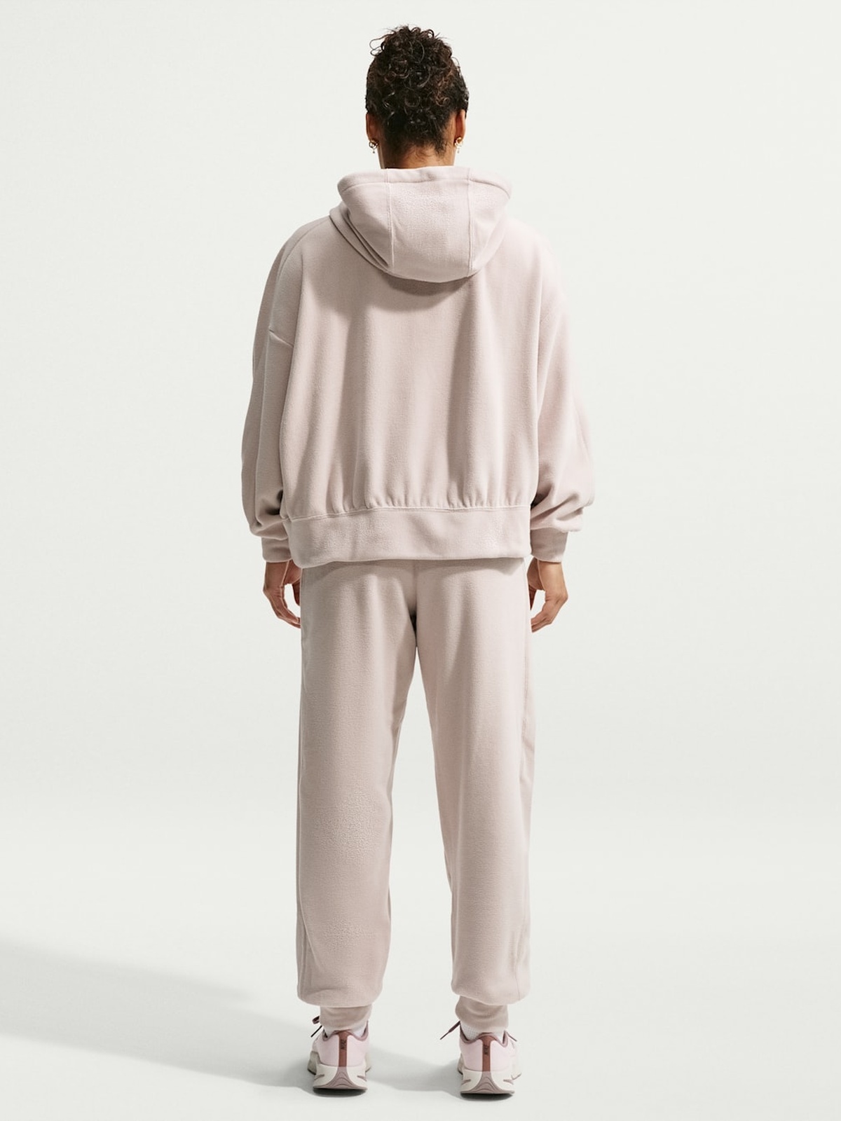 Nike One Therma-Fit Polar Fleece Jogger Beige