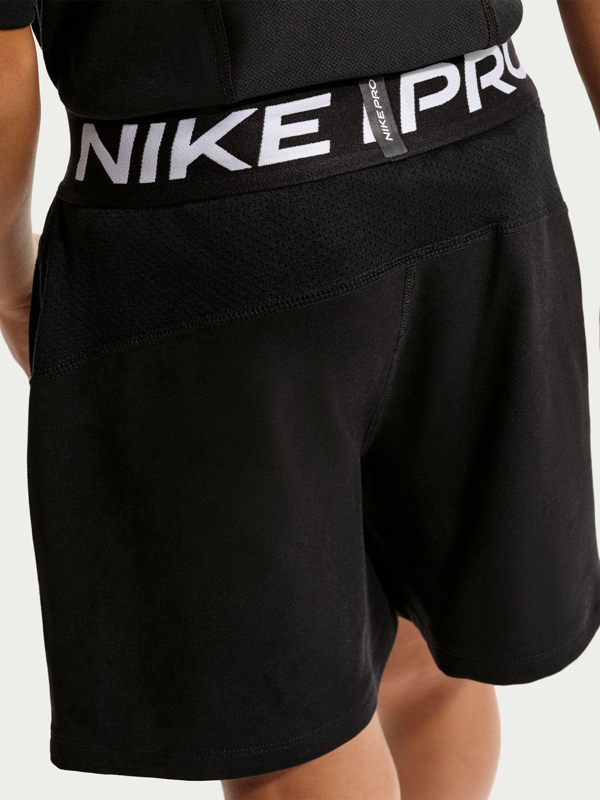 Nike Pro Black / White