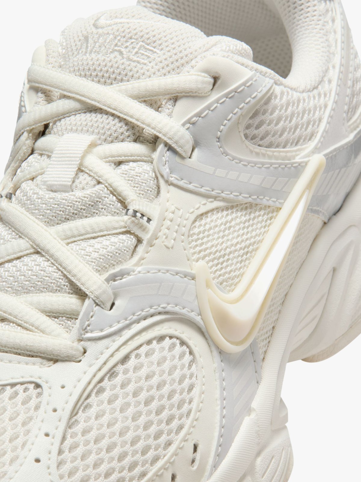 Nike V5 Runner Phantom / Sail / Summit White