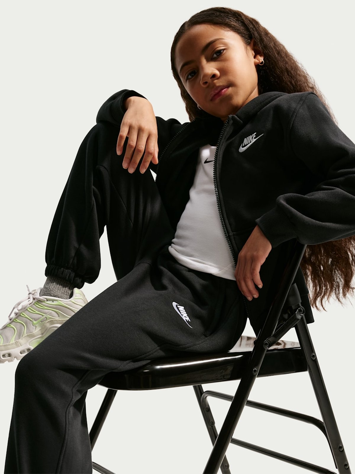 Nike Sportswear Club Fleece Black / White
