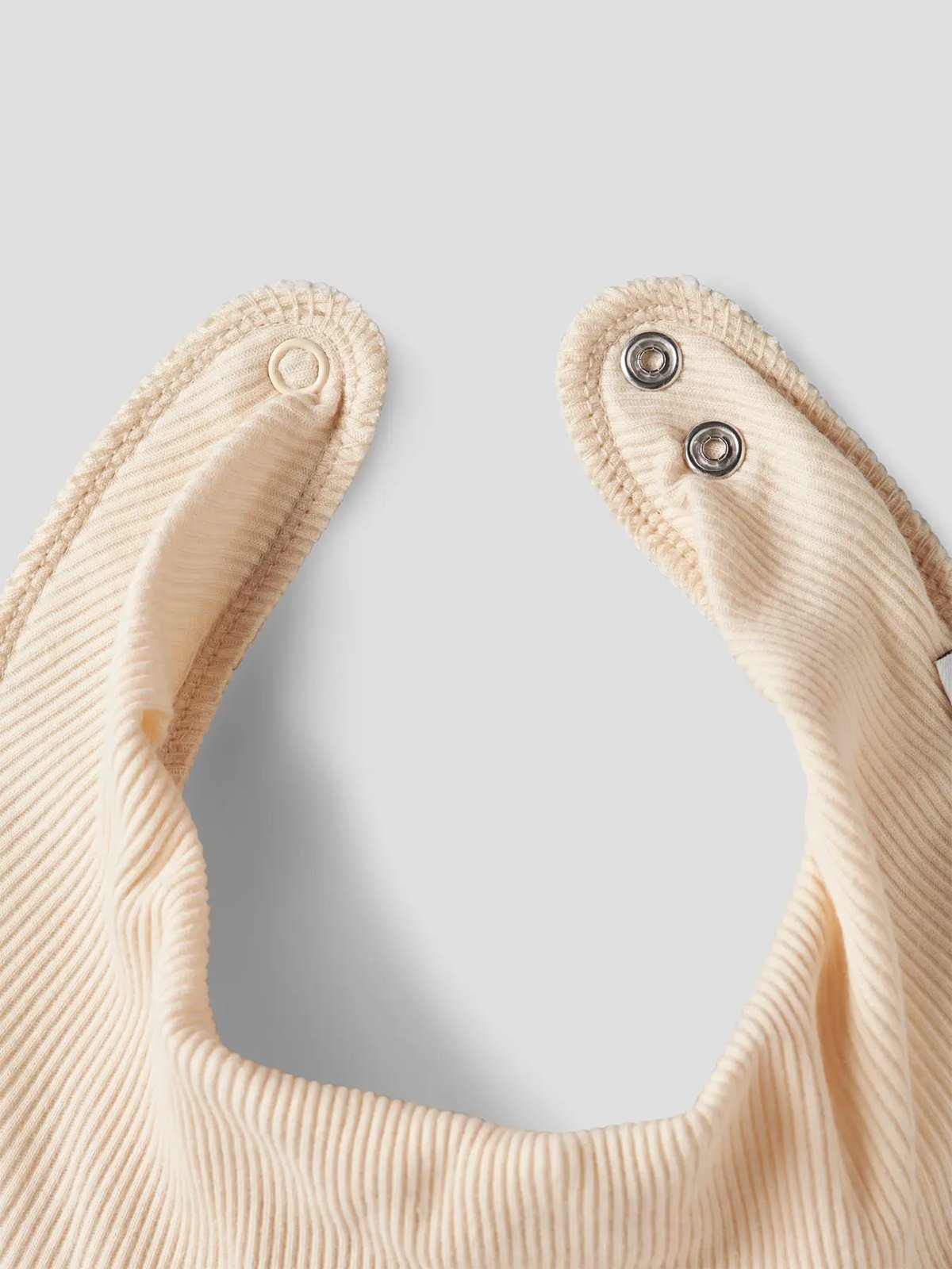 Name It Yvettejilla Scarf Bib Rib Bleached Sand