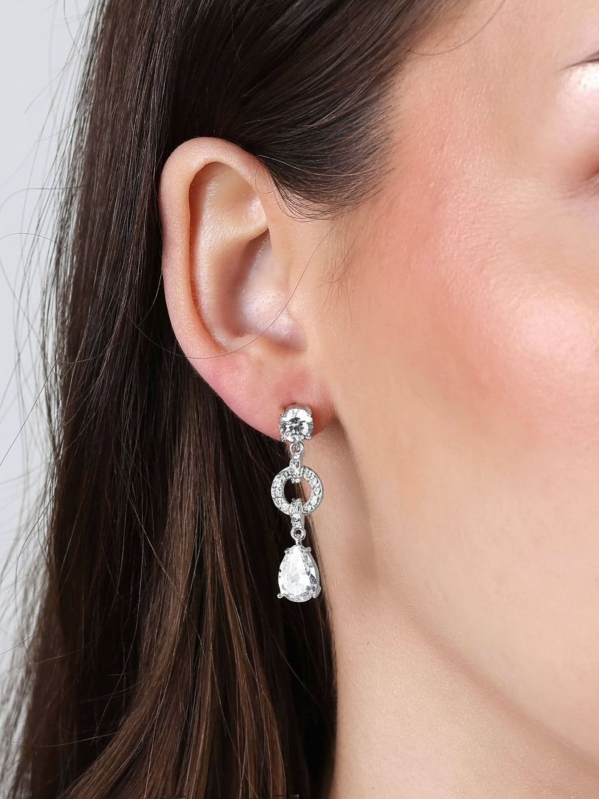 Snö Of Sweden Callie crystal ear Sølv