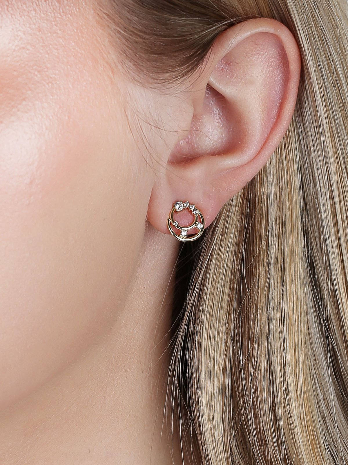 Snö Of Sweden Lorrie round crystal ear Gull