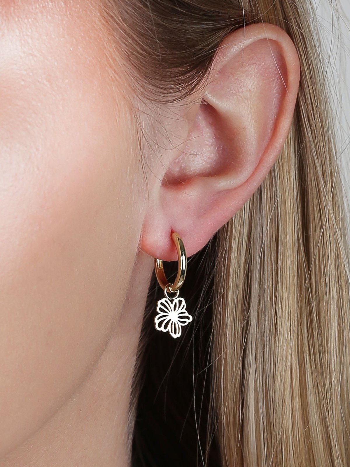 Snö Of Sweden Flora daisy pendant ring ear Gull