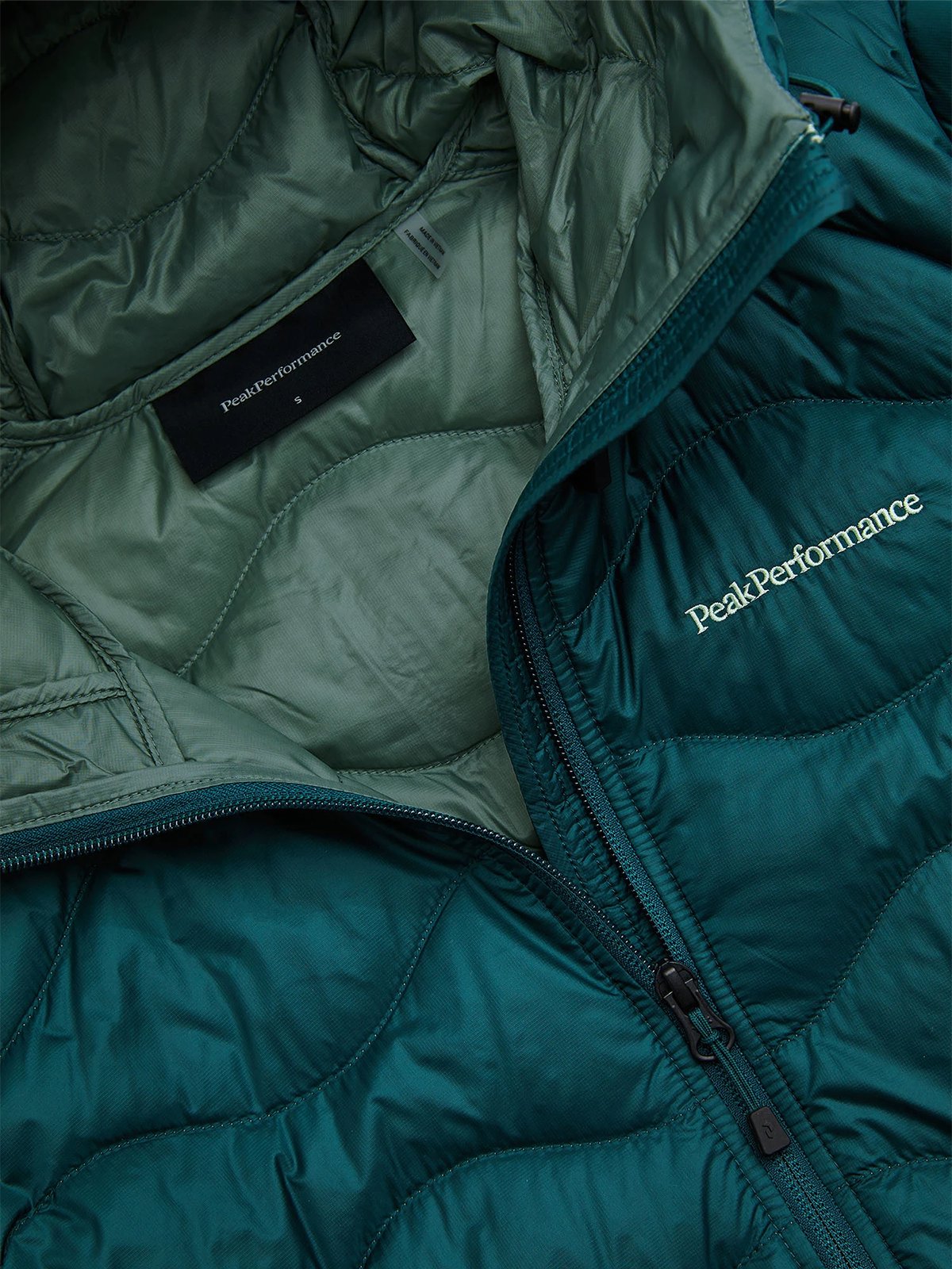 Peak Performance Helium Down Hood Jacket Women Ponderosa Pine / Green Valley