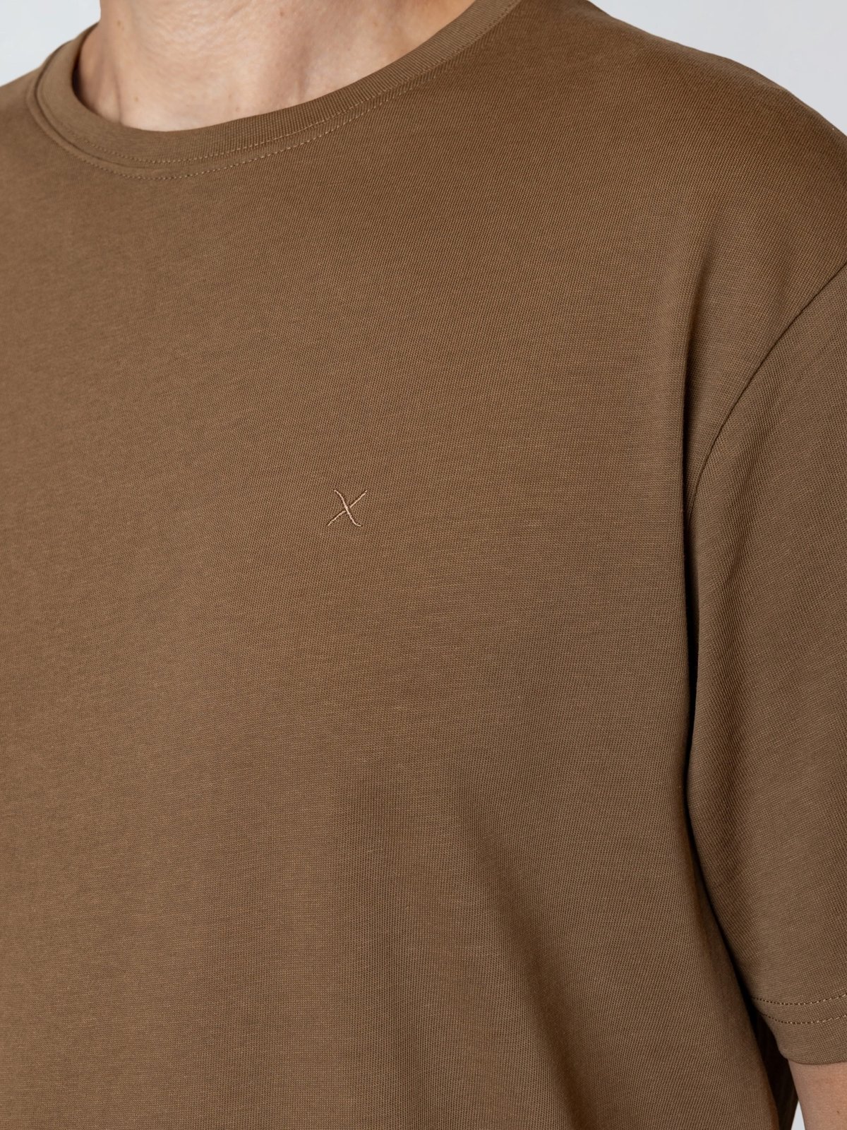 CLEAN CUT COPENHAGEN Stable T-Shirt Shtitake