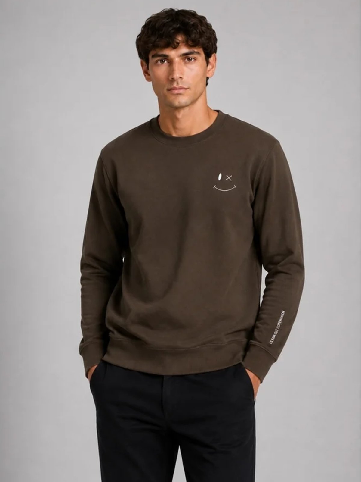 Clean Cut Copenhagen Patrick Sweatshirt Dark Brown