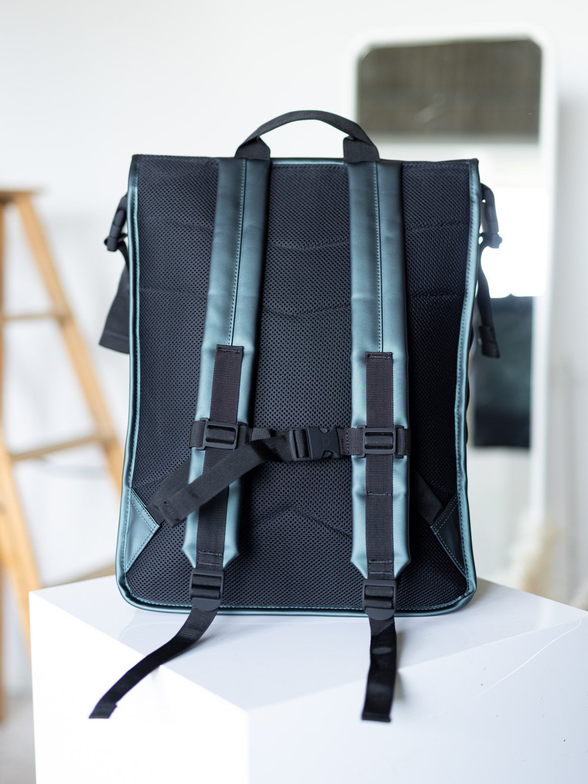 Rains Buckle Rolltop Rucksack Silver Pine