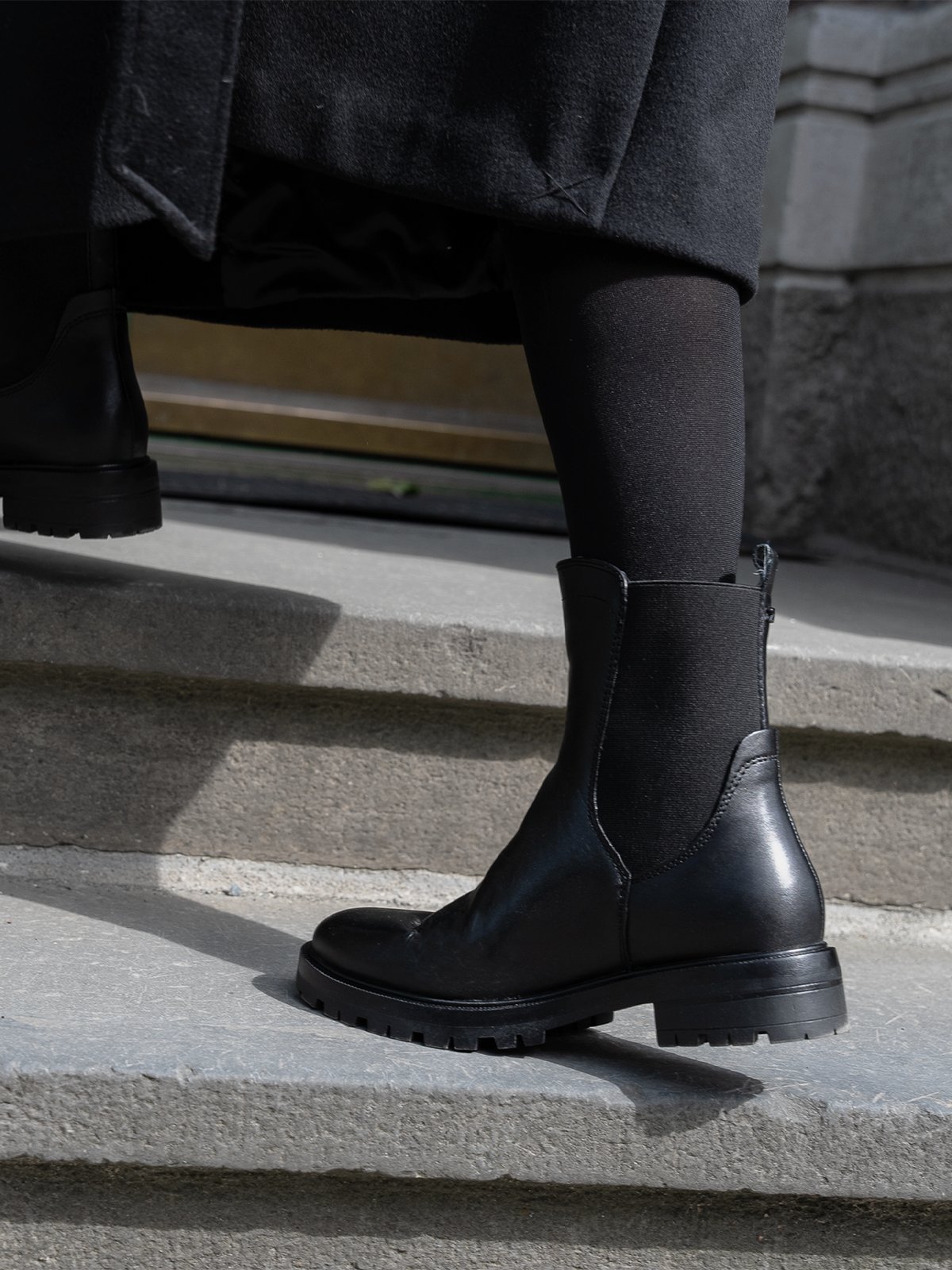 Roberto Rosso Pratoo Leather Chelsea Black