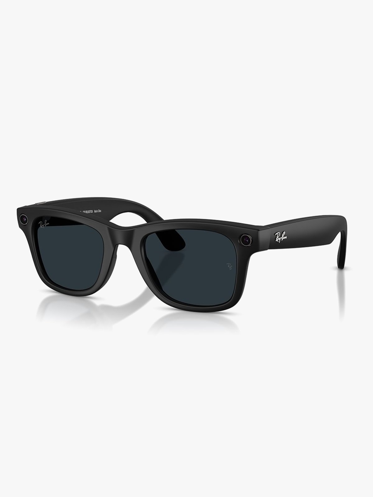 Ray-Ban META Wayfarer Frame: Matte Black. Lenses: Clear / Grey Transitions