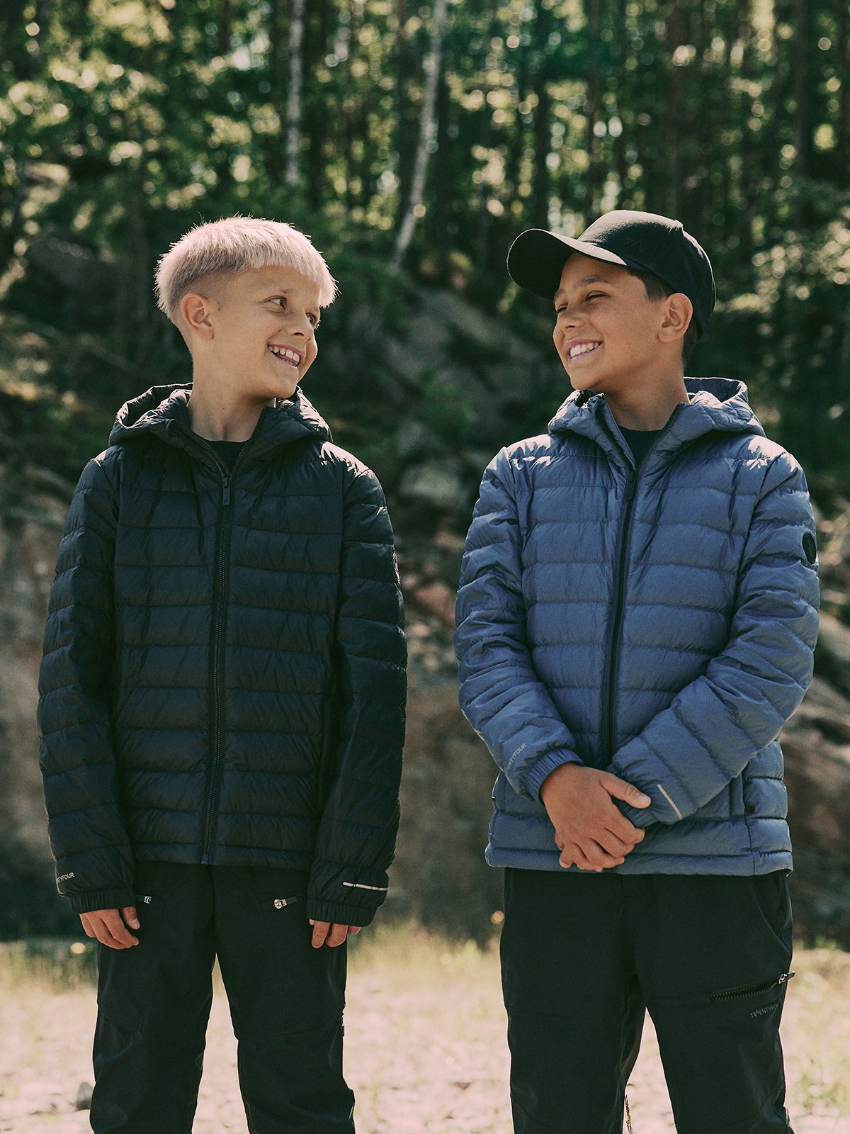 Twentyfour Aurora Lett Dunjakke Junior Sort