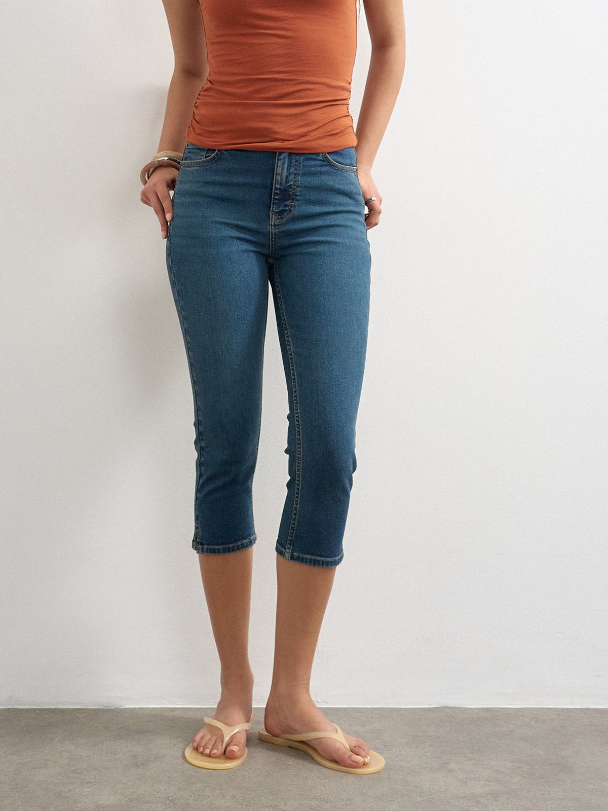 Topshop Camilla Highrise Denim Capri Medium Blue Denim
