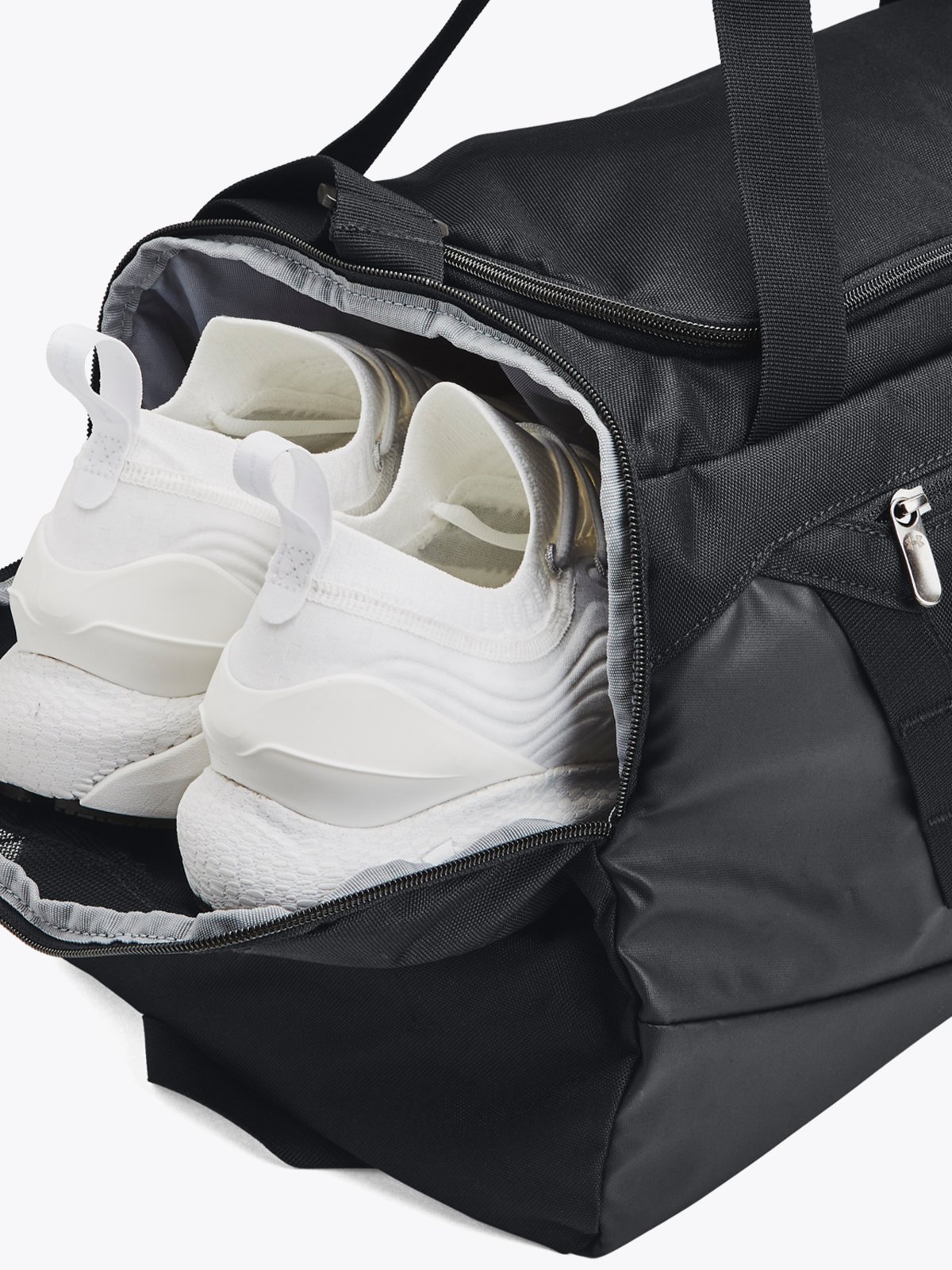 Under Armour Undeniable 5.0 Duffle SM Black / Metallic Silver