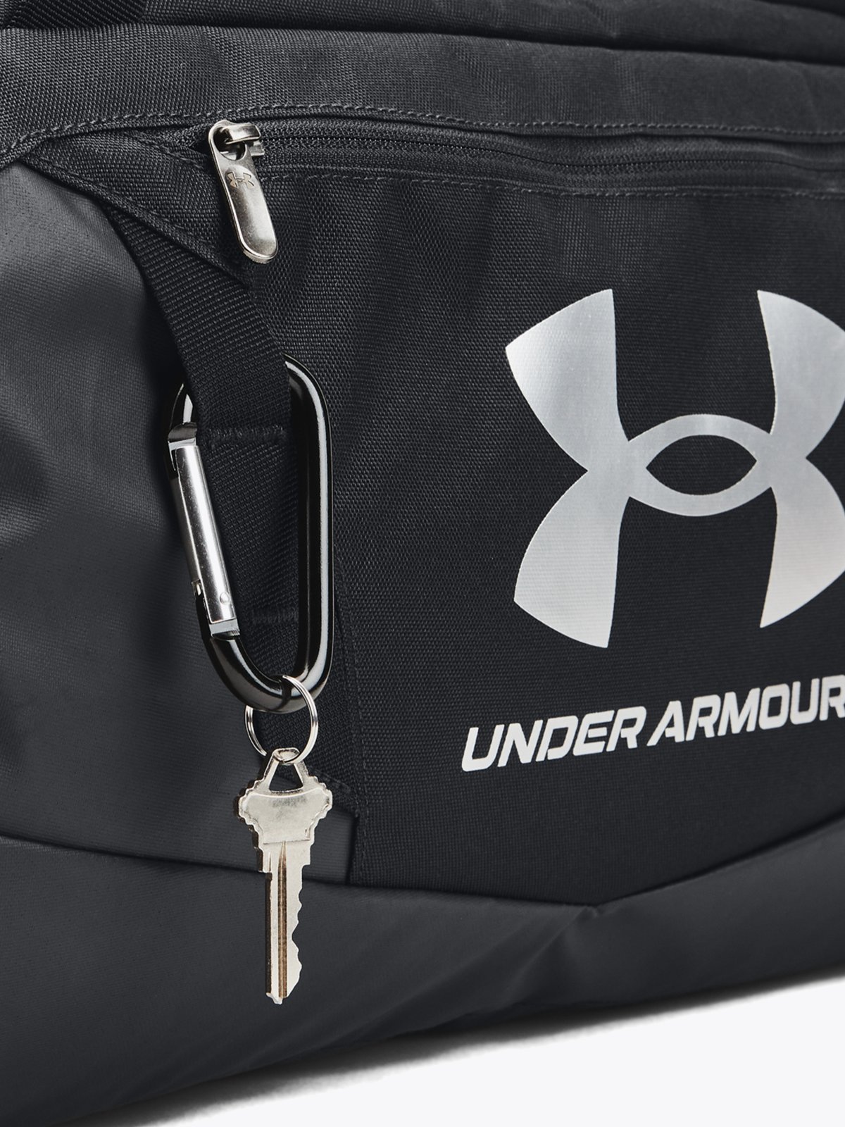 Under Armour Undeniable 5.0 Duffle SM Black / Metallic Silver