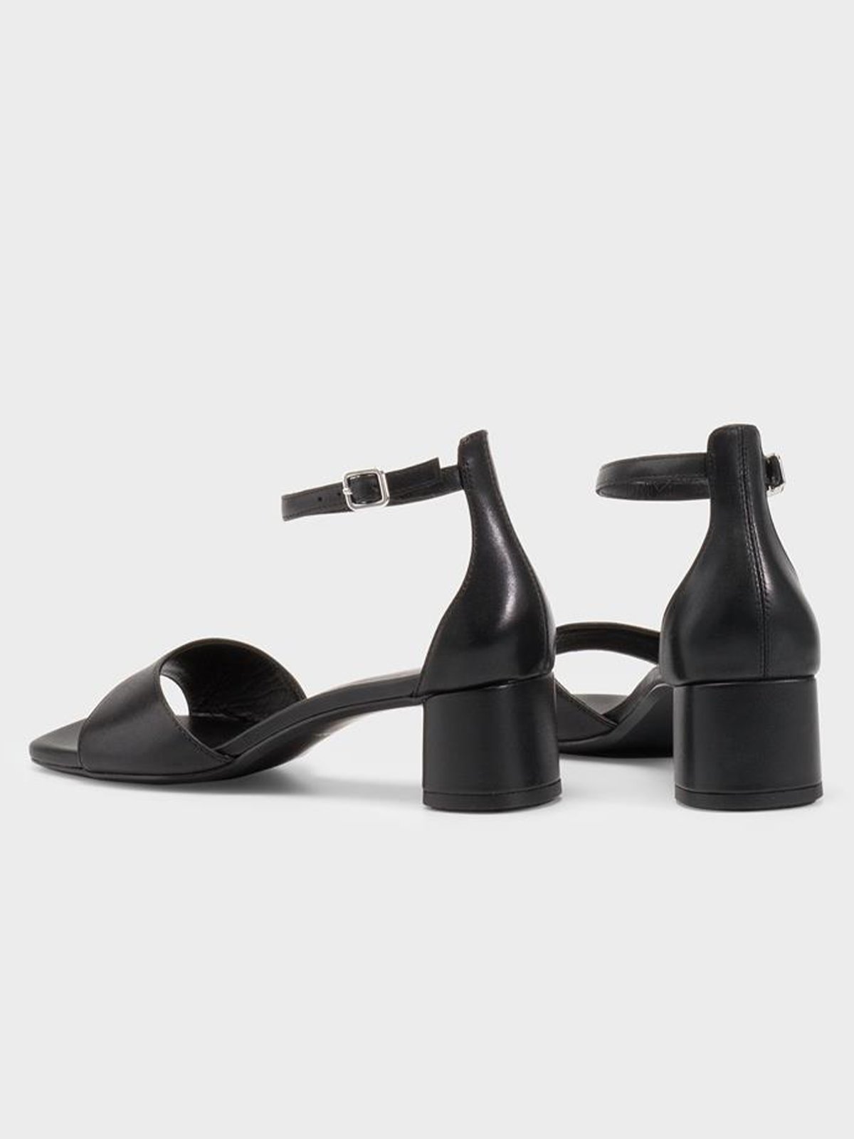 Vagabond Piper Black