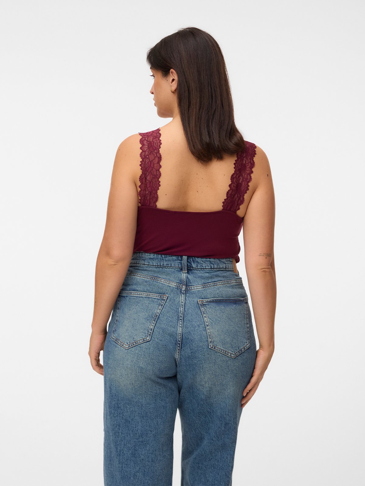 Vero Moda Curve Rosa Short Sleeve Top Windsor Wine