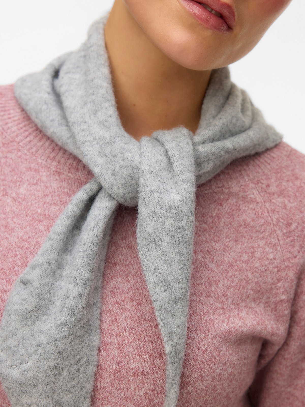 Vero Moda Lina Small Triangle Scarf Light Grey Melange