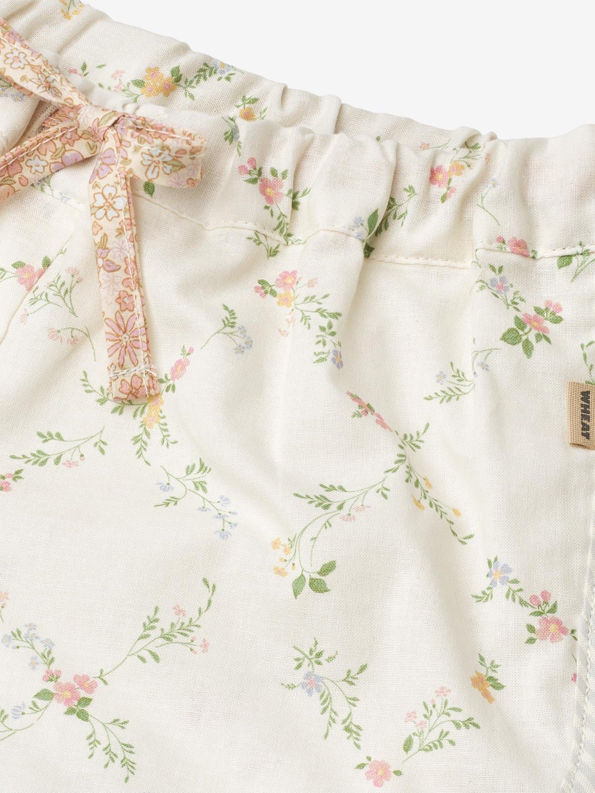 Wheat Shorts Inger Ivory Checked Flowers